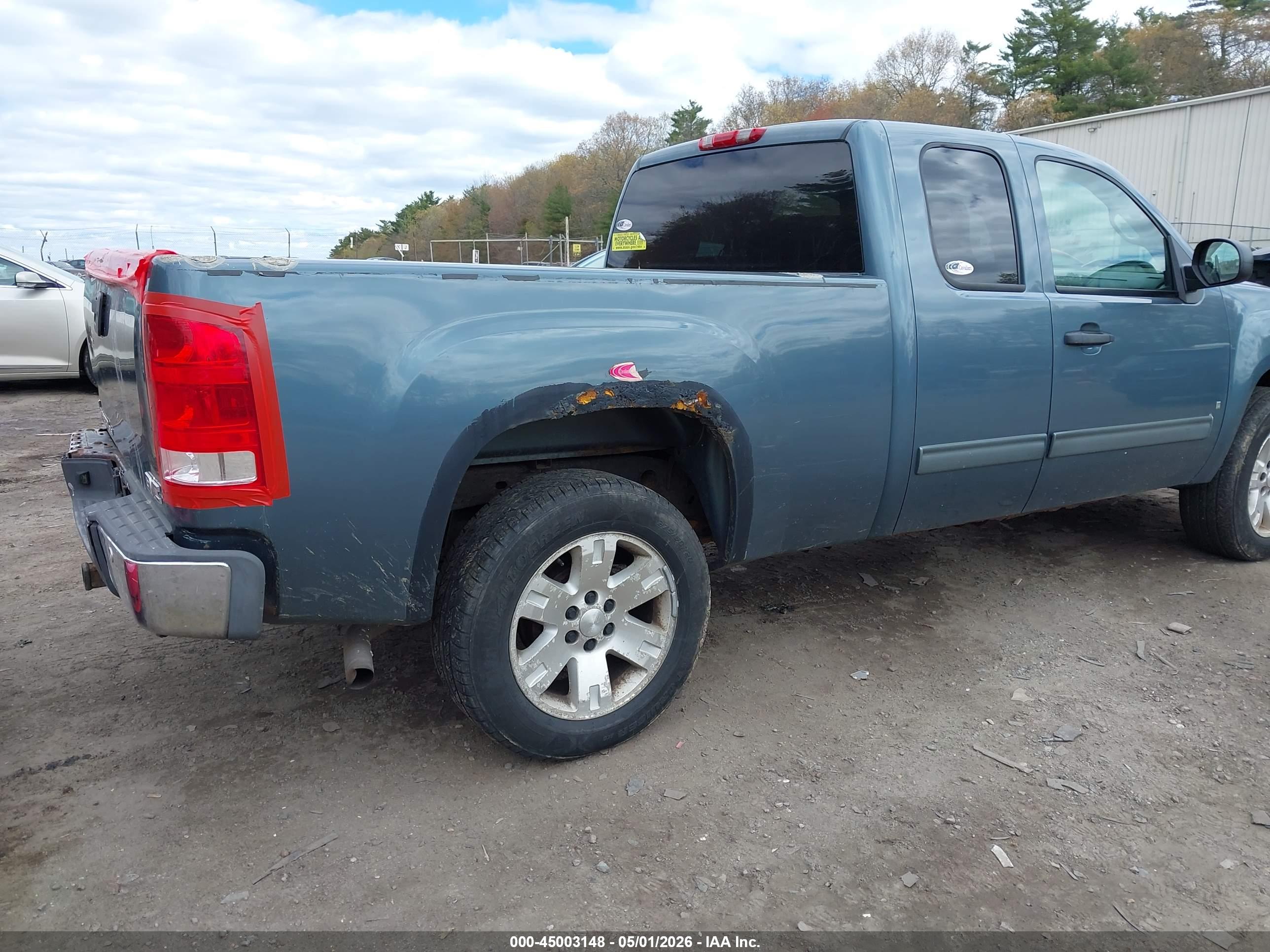 GMC SIERRA image 4