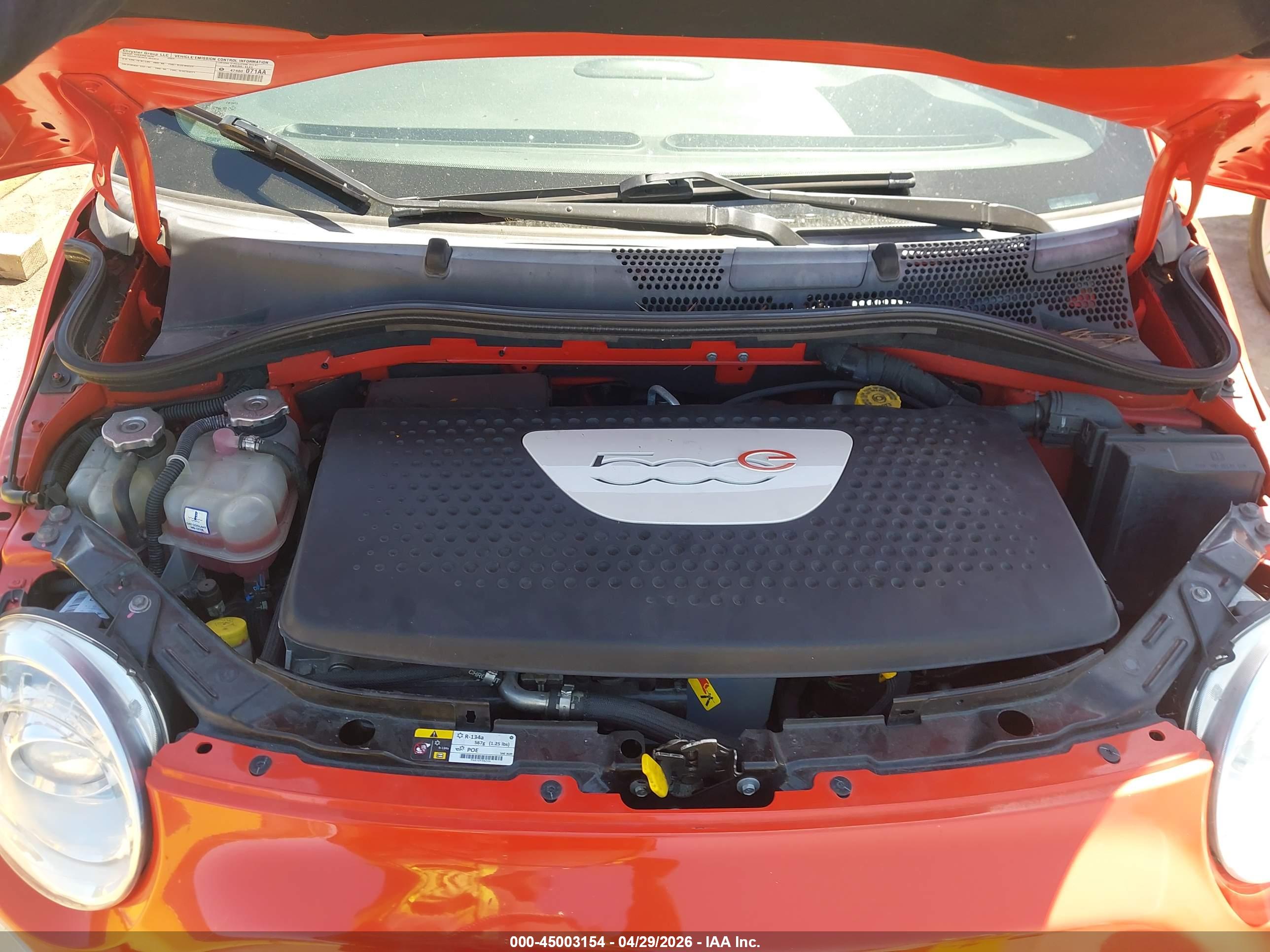 FIAT 500E image 10