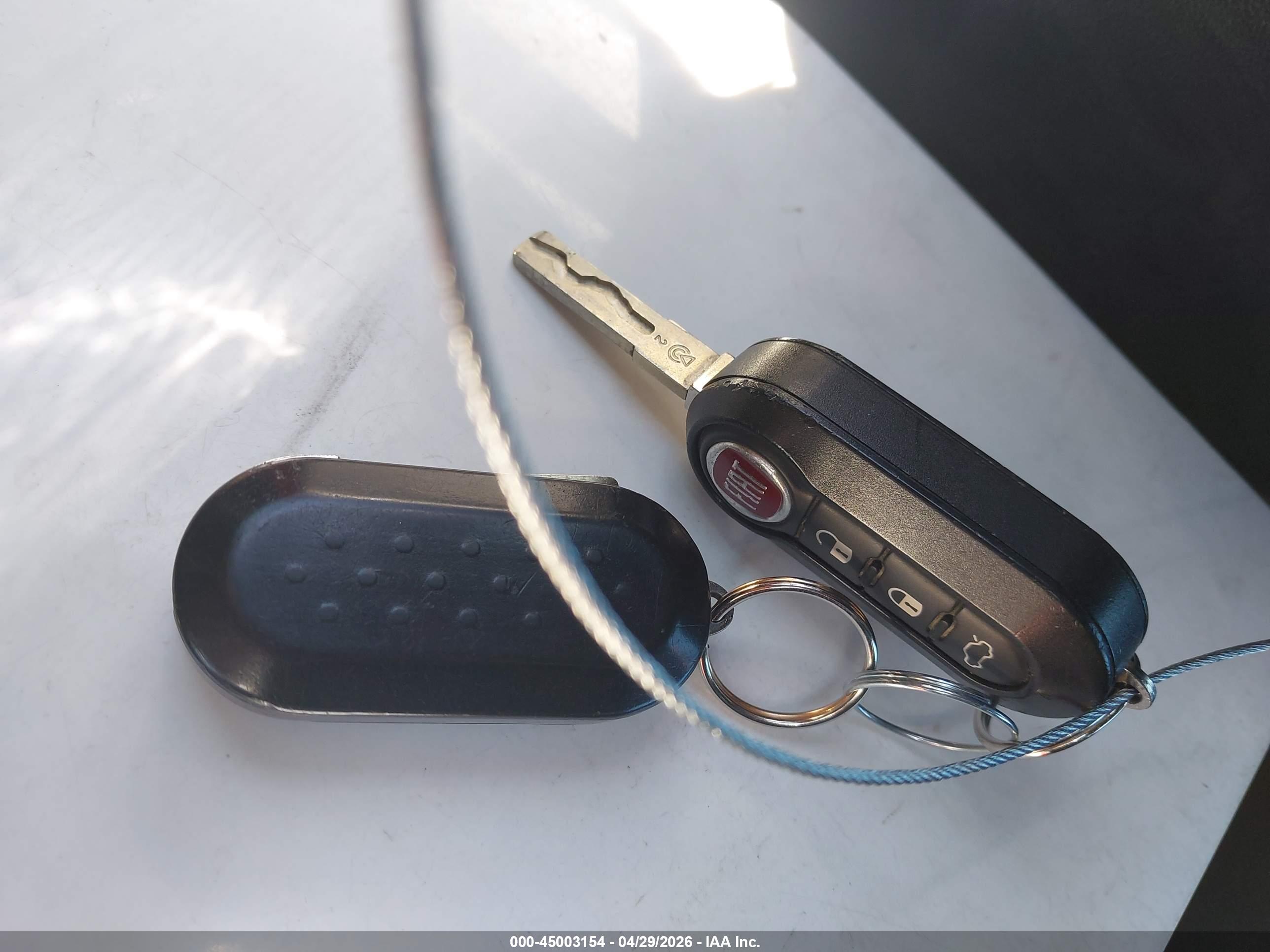 FIAT 500E image 11
