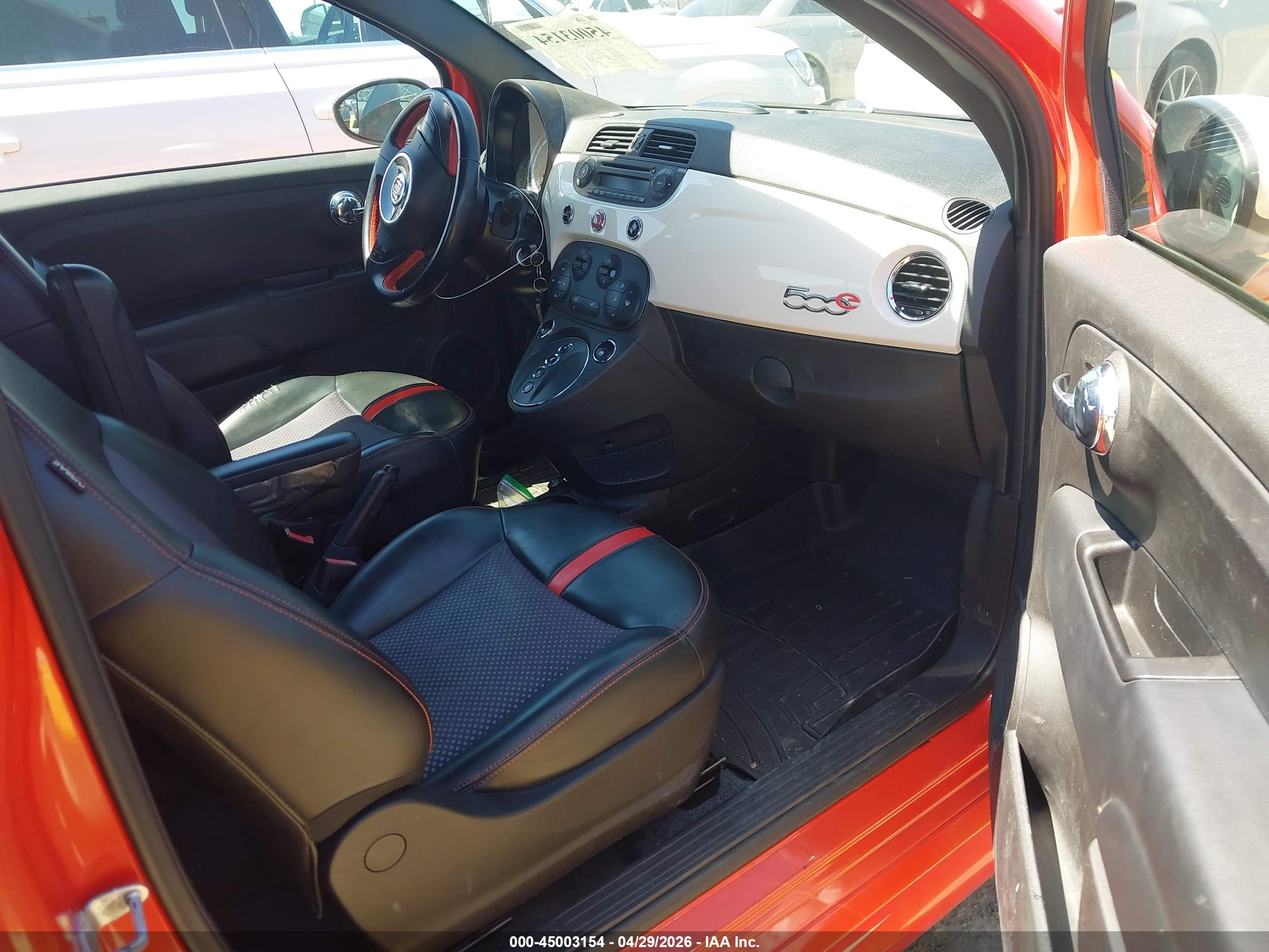 FIAT 500E image 5