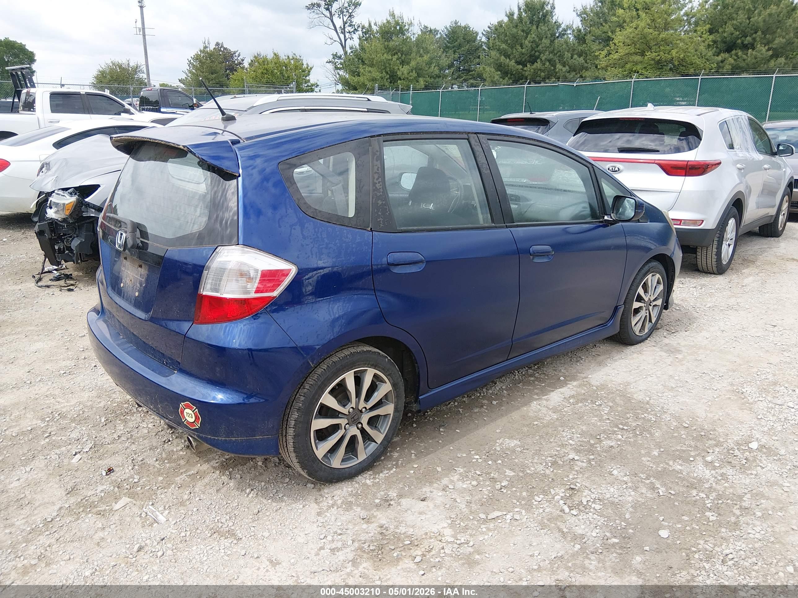 HONDA FIT image 4