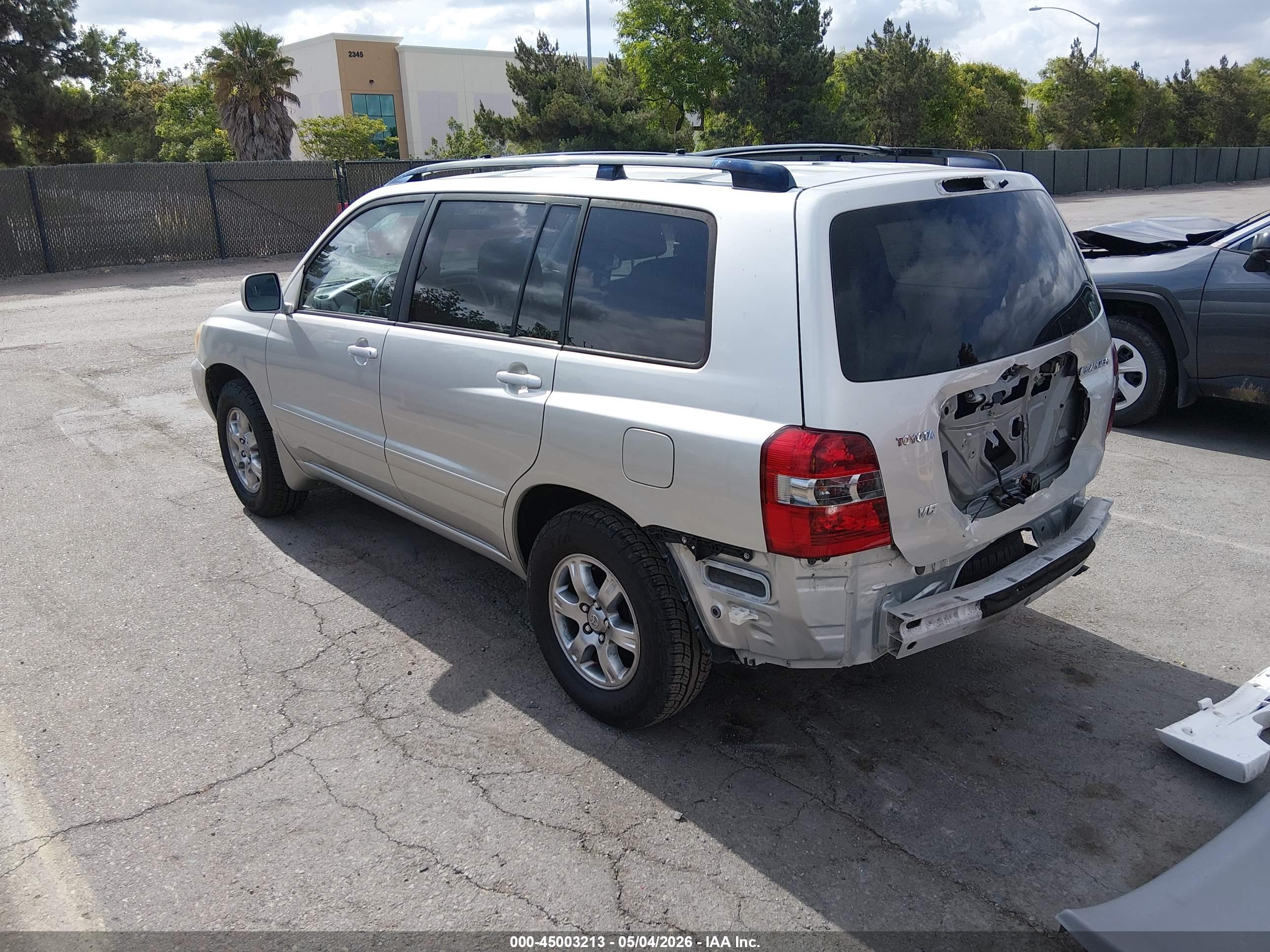 TOYOTA HIGHLANDER image 3