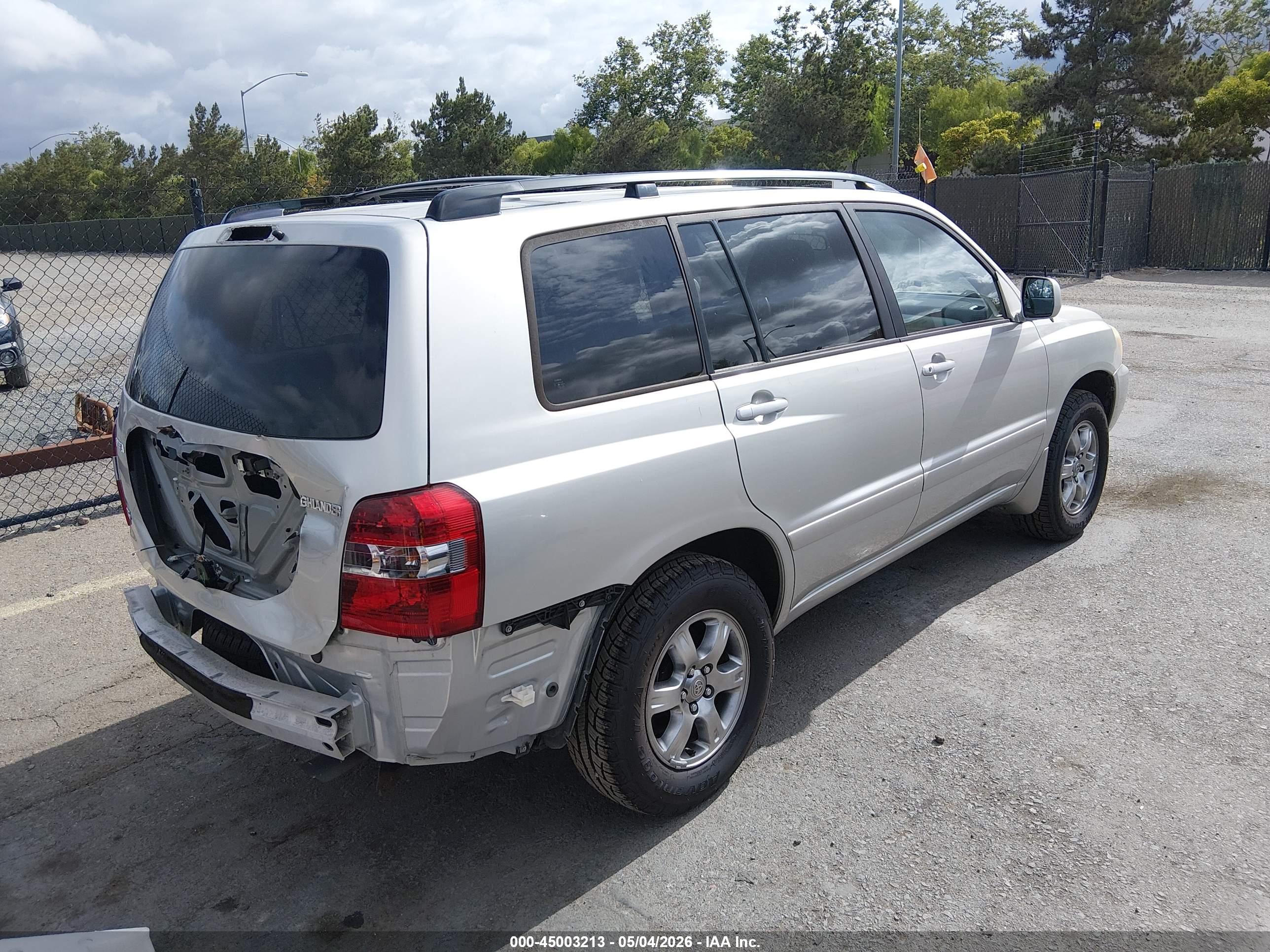 TOYOTA HIGHLANDER image 4