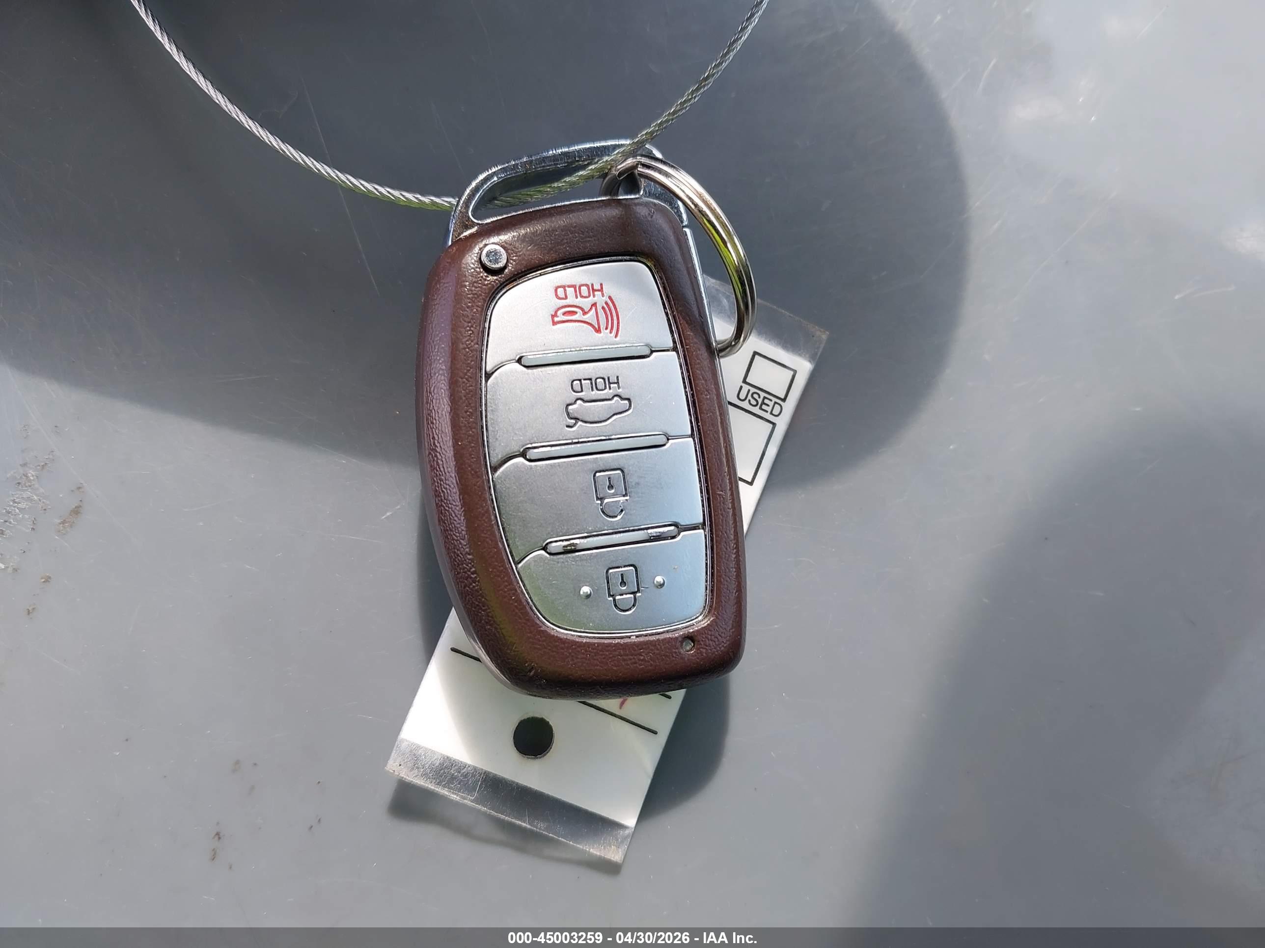 HYUNDAI ELANTRA image 11