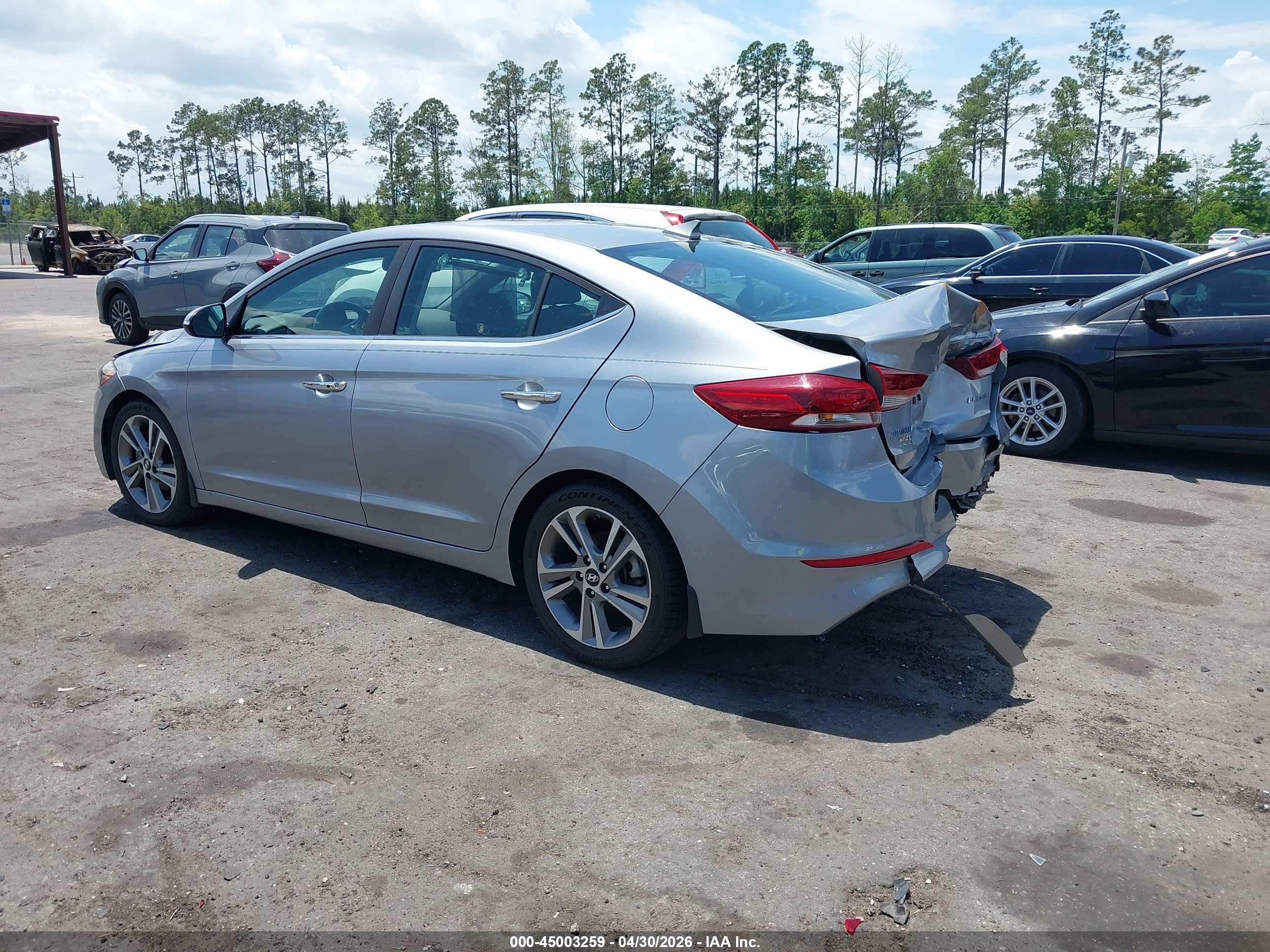 HYUNDAI ELANTRA image 3