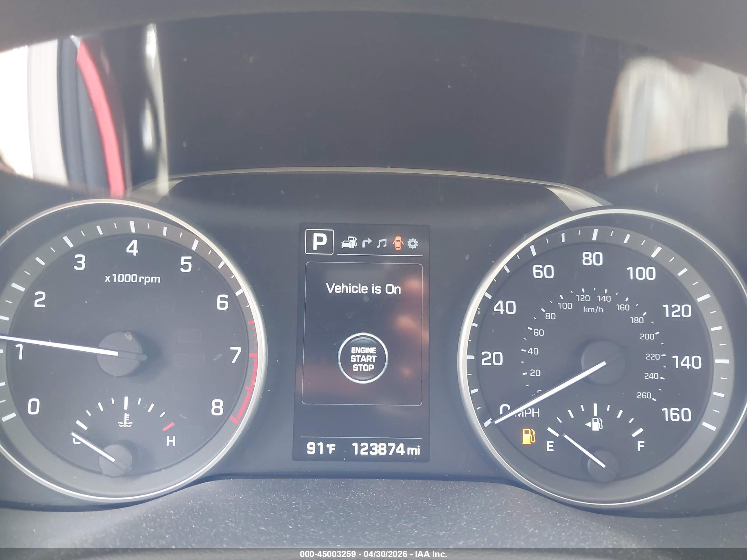 HYUNDAI ELANTRA image 7