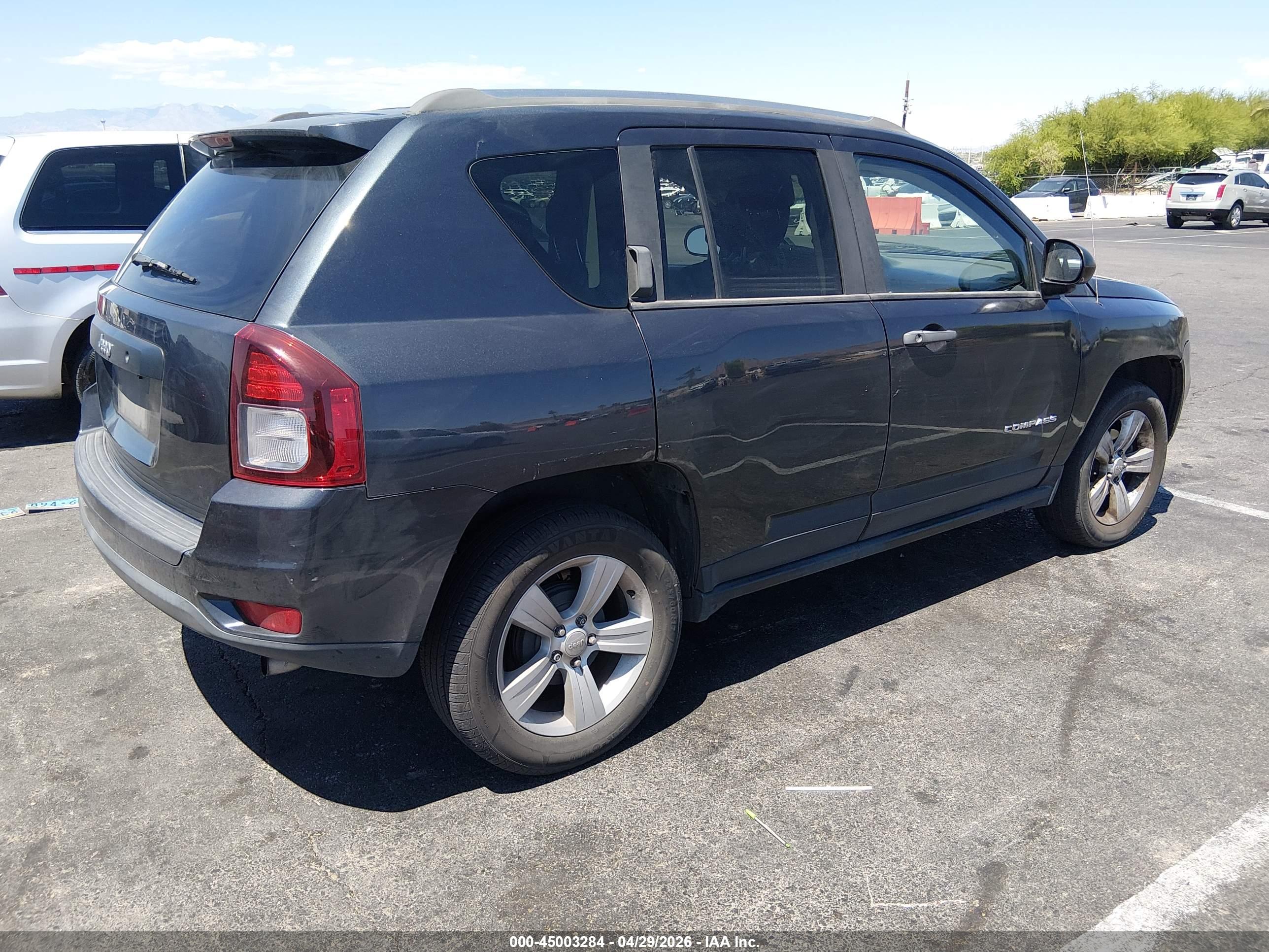 JEEP COMPASS image 4