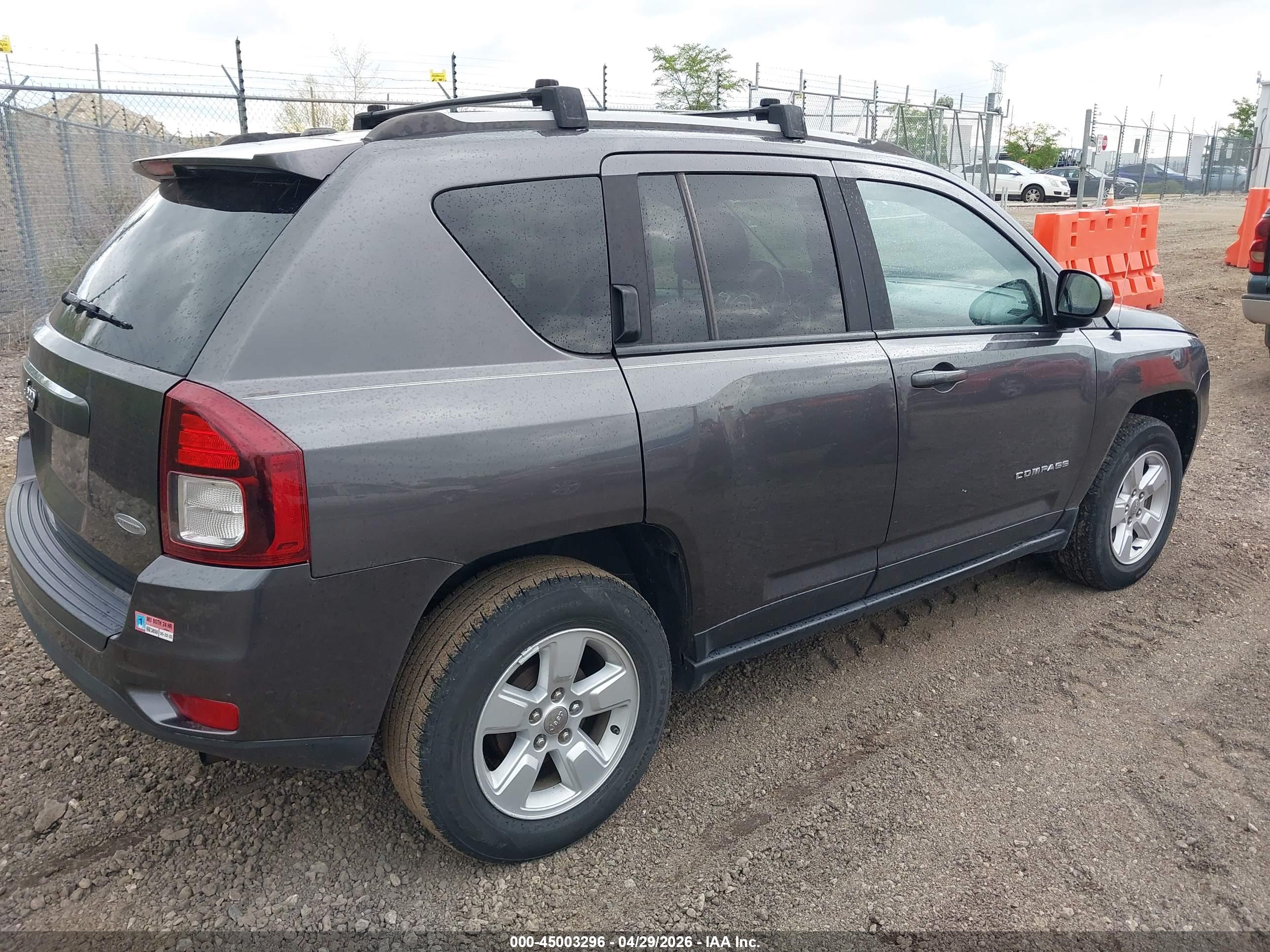JEEP COMPASS image 4