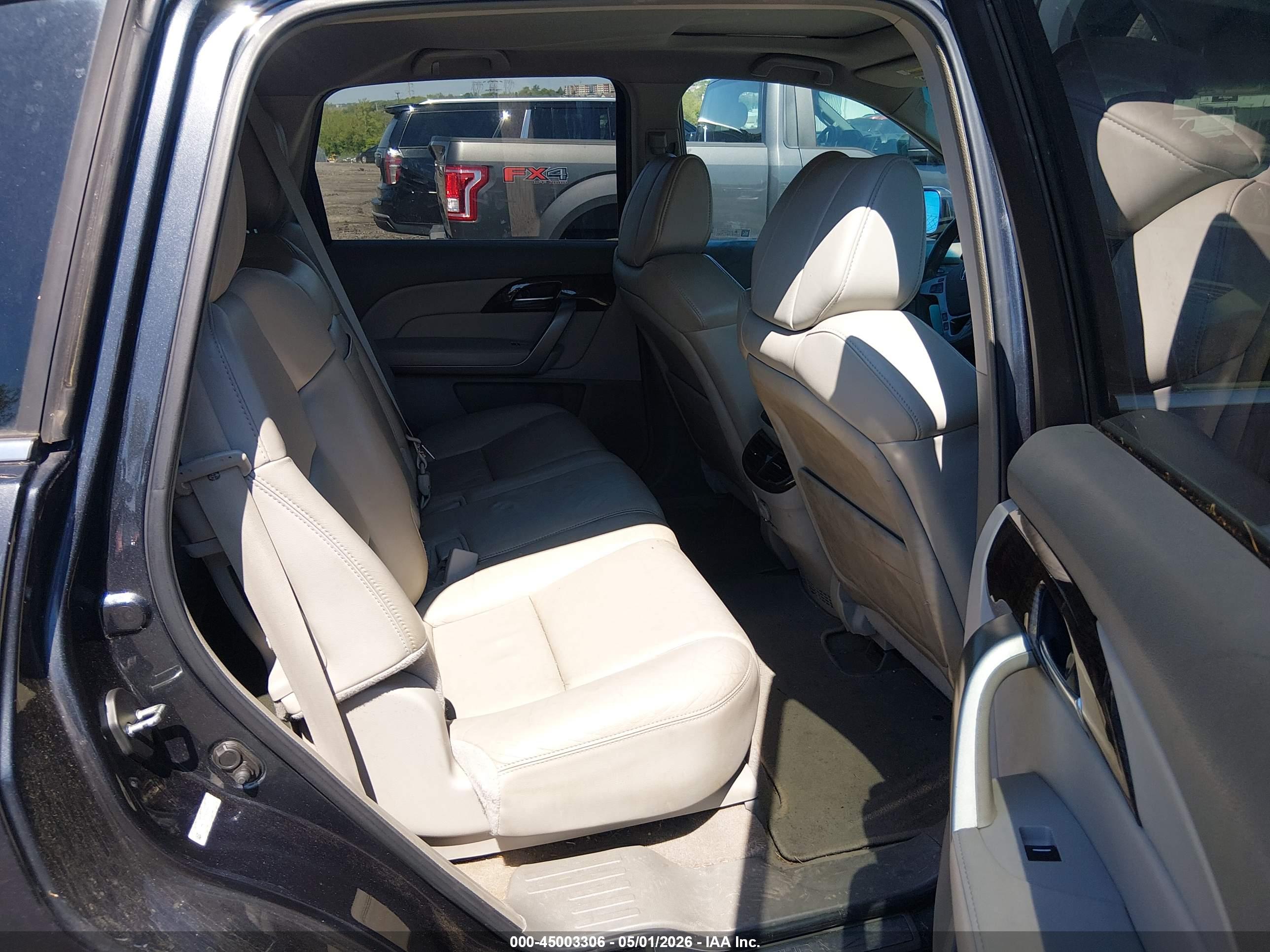 ACURA MDX image 8