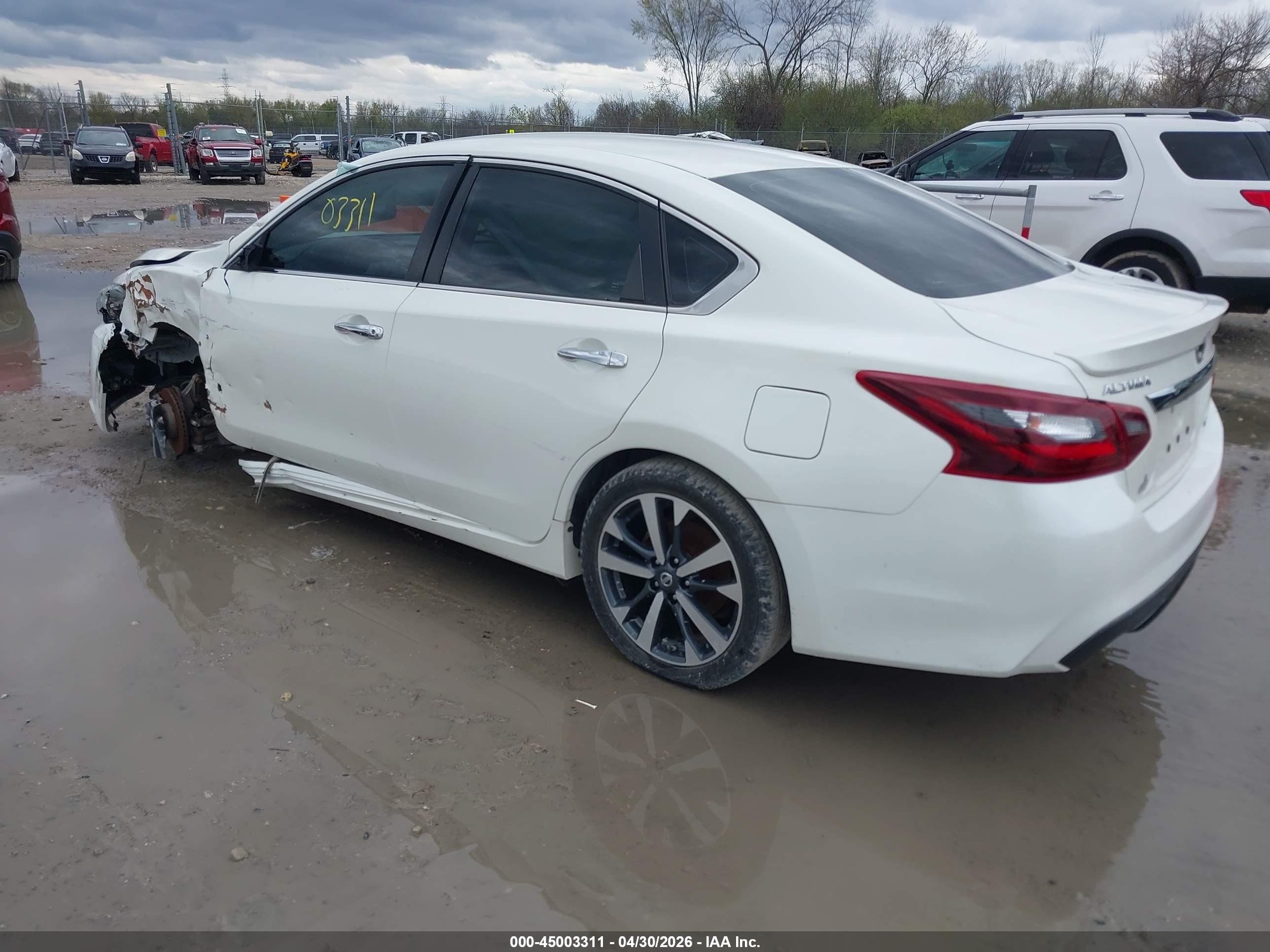 NISSAN ALTIMA image 3
