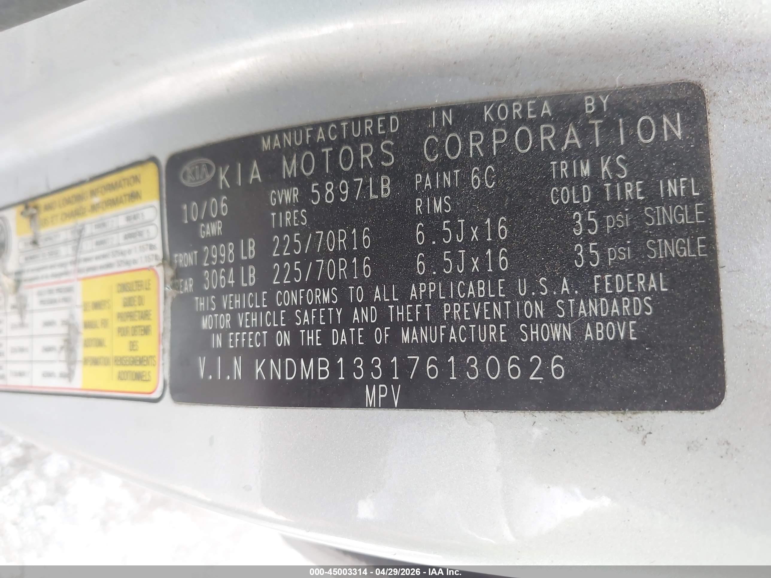 KIA SEDONA image 9