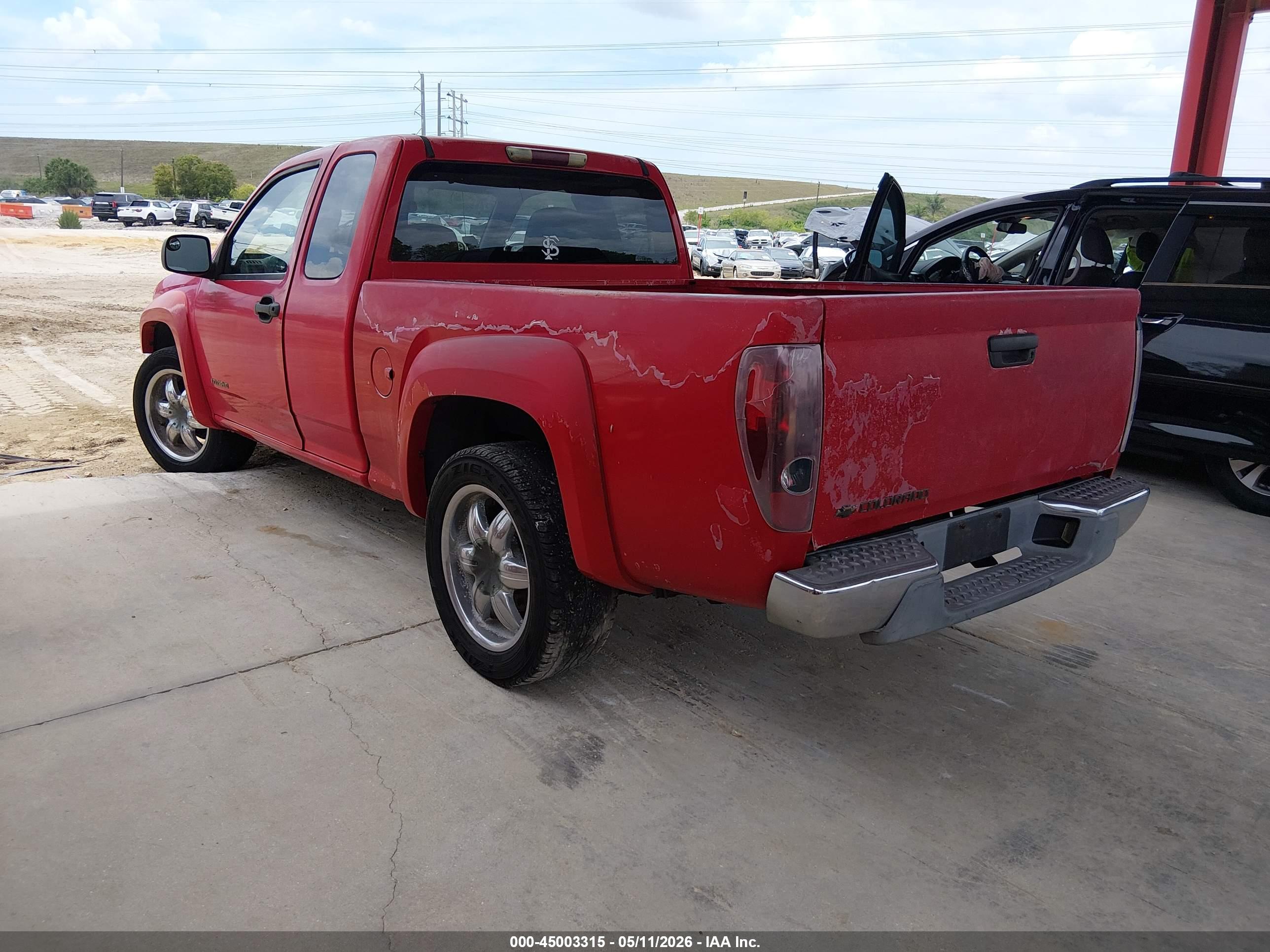 CHEVROLET COLORADO image 3