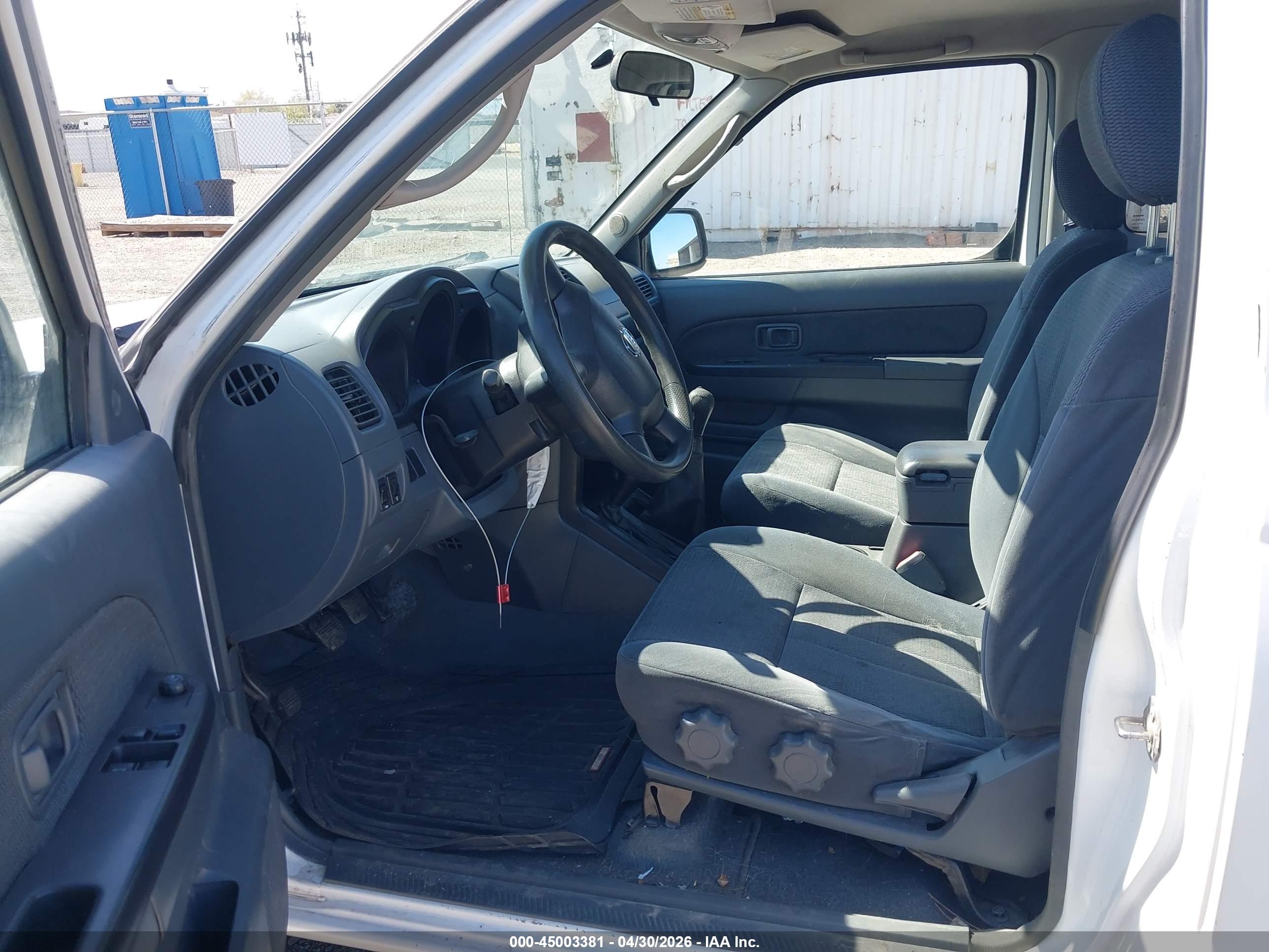 NISSAN FRONTIER image 5