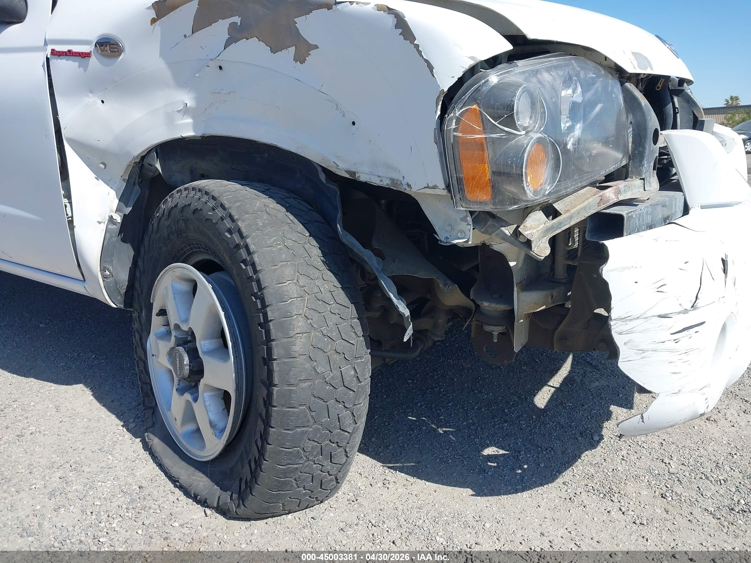 NISSAN FRONTIER image 6