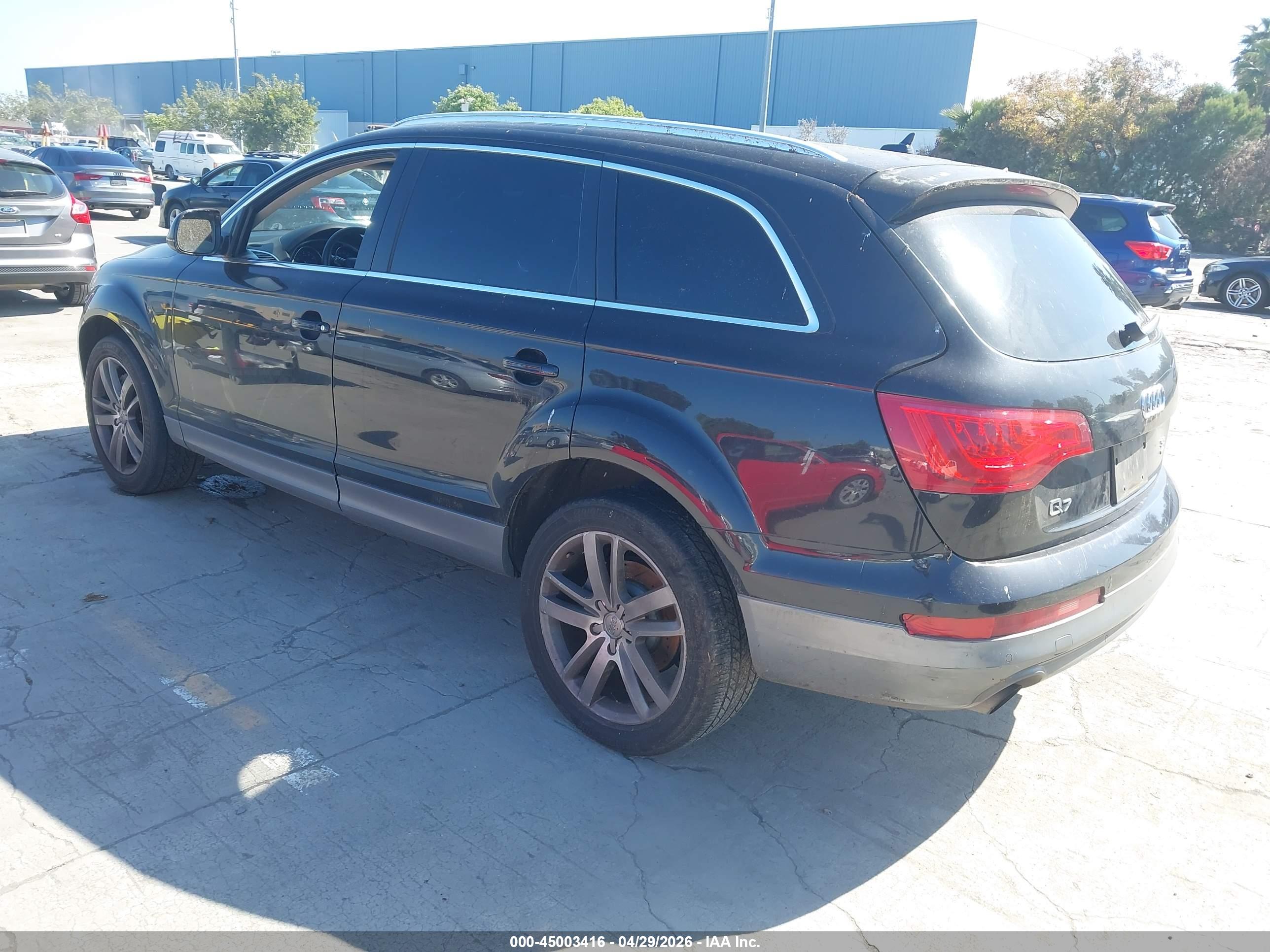 AUDI Q7 image 3