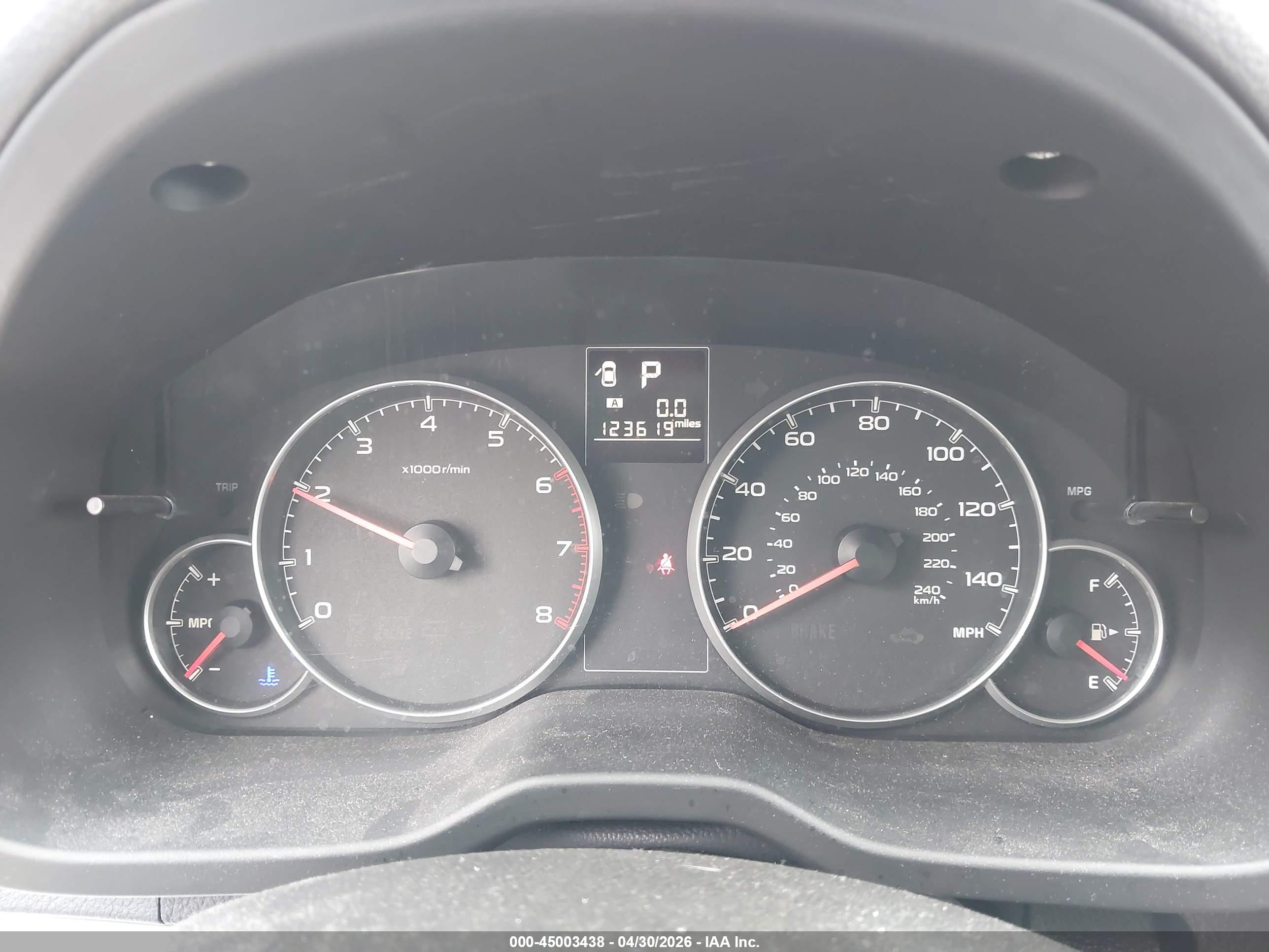 SUBARU OUTBACK image 7