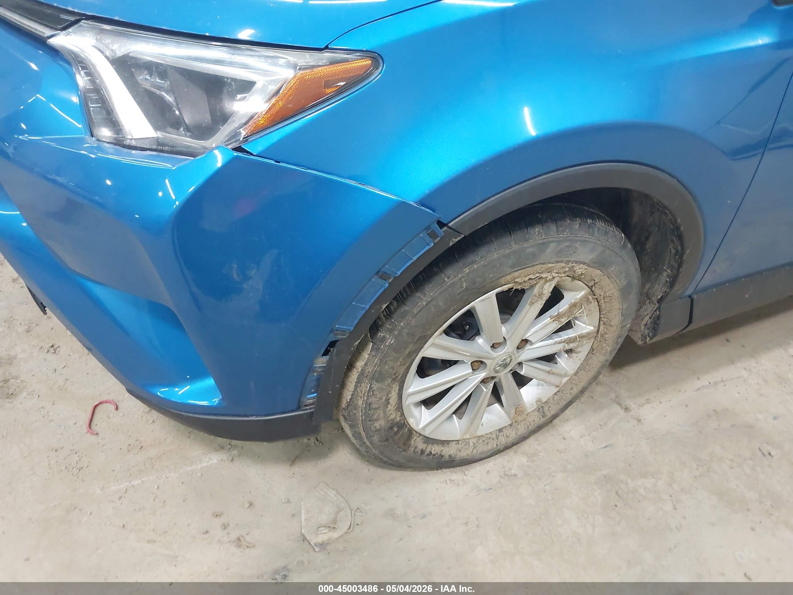 TOYOTA RAV4 image 6