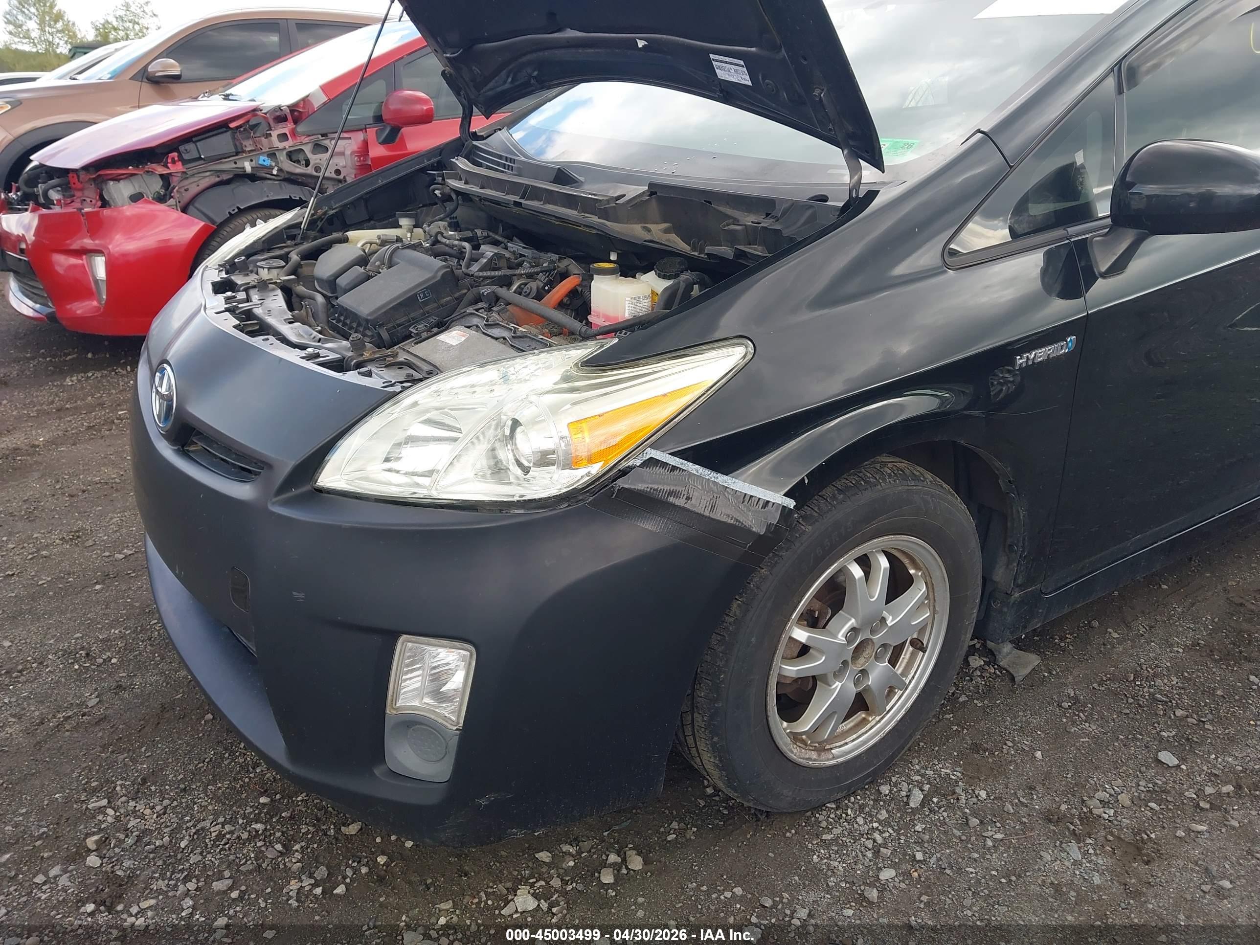 TOYOTA PRIUS image 6