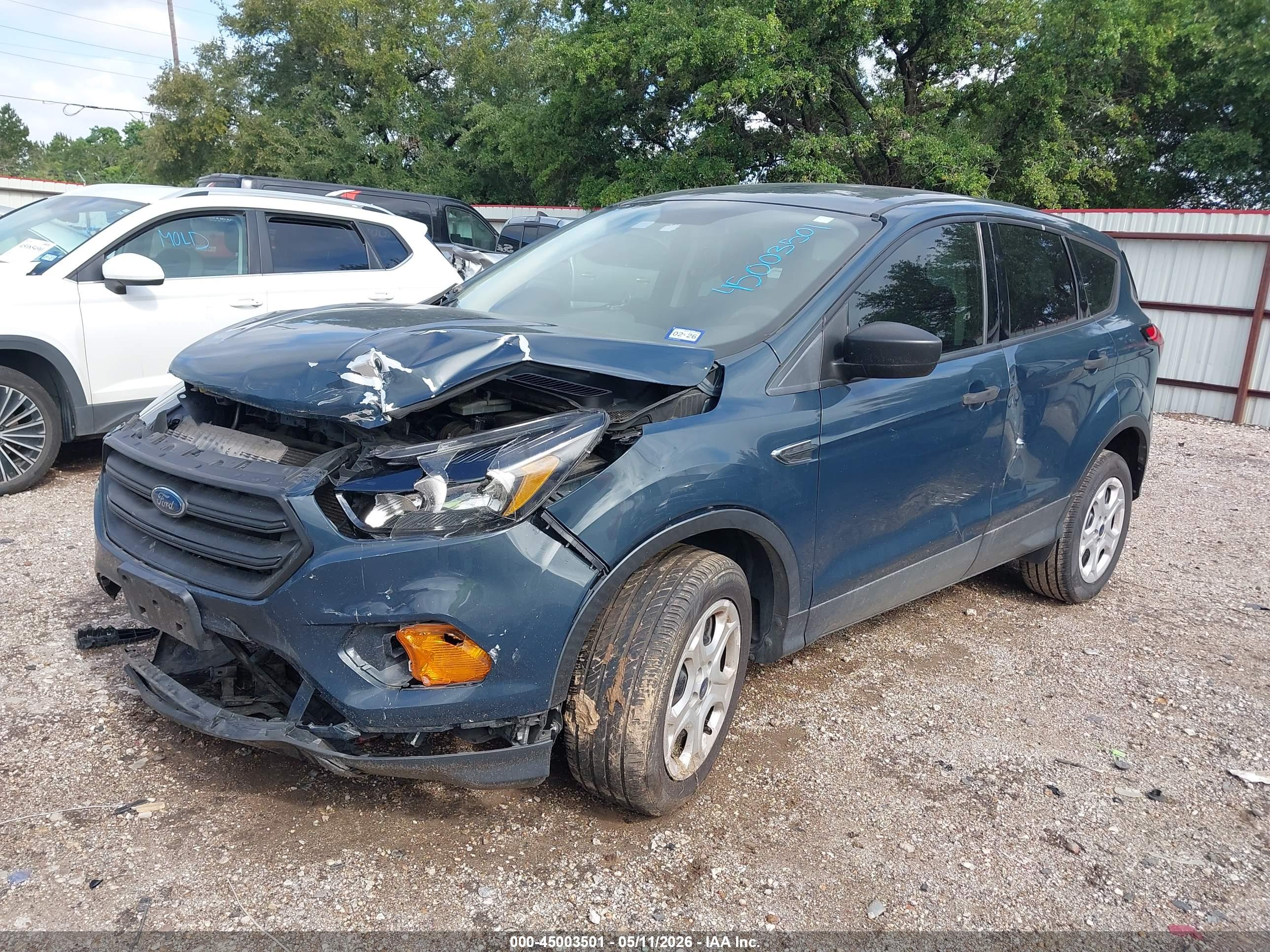FORD ESCAPE image 2