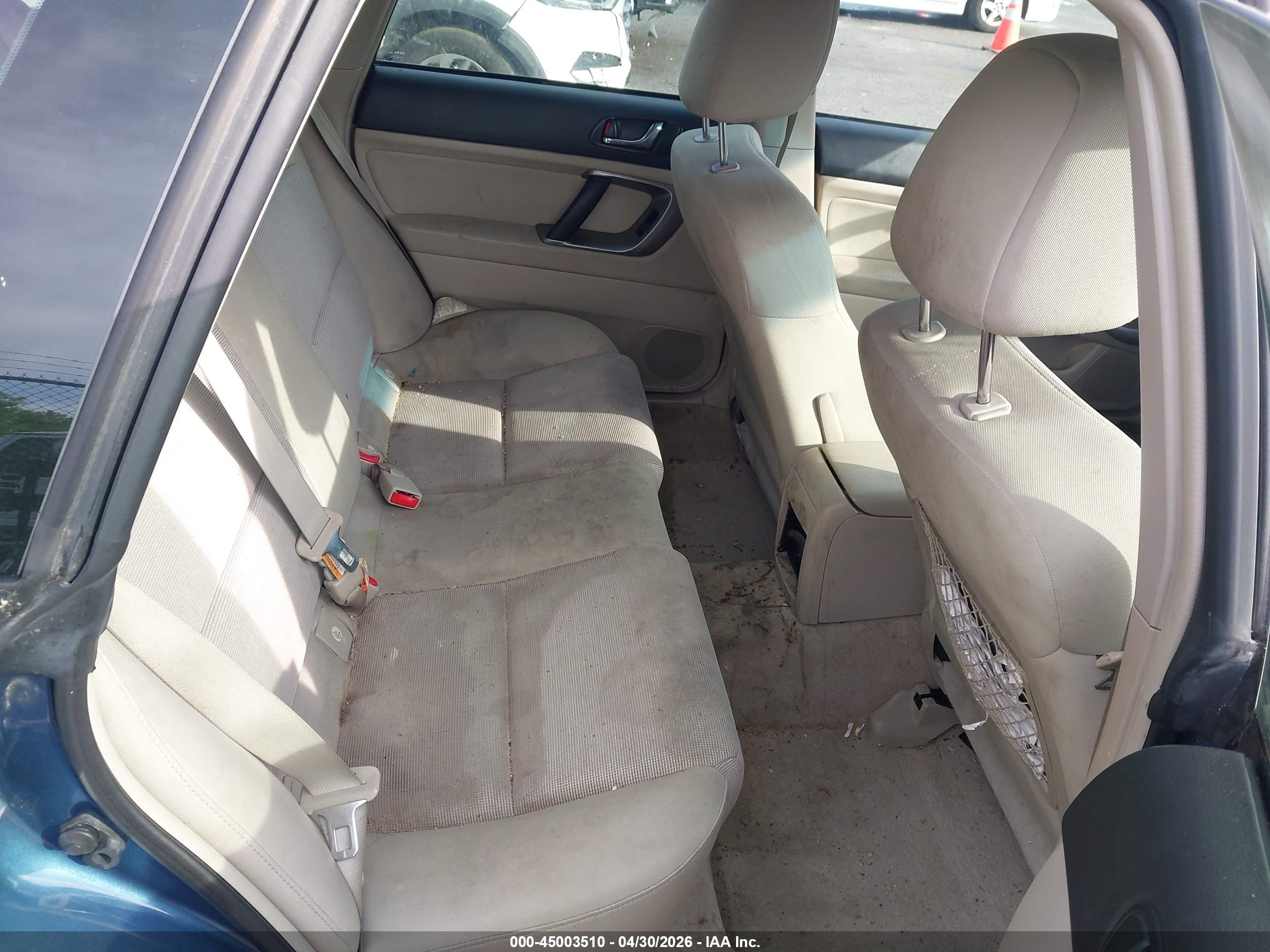 SUBARU OUTBACK image 8