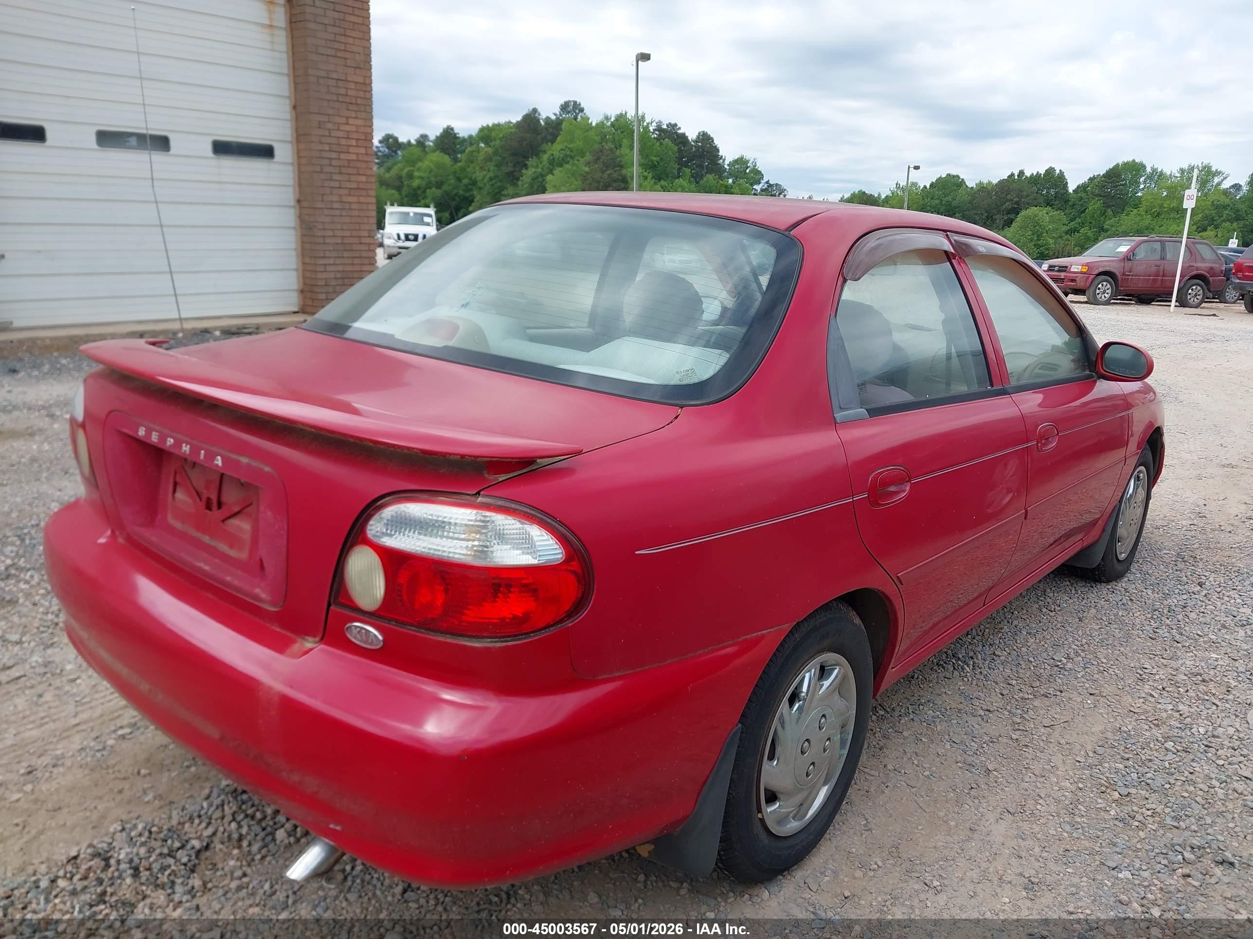 KIA SEPHIA image 4