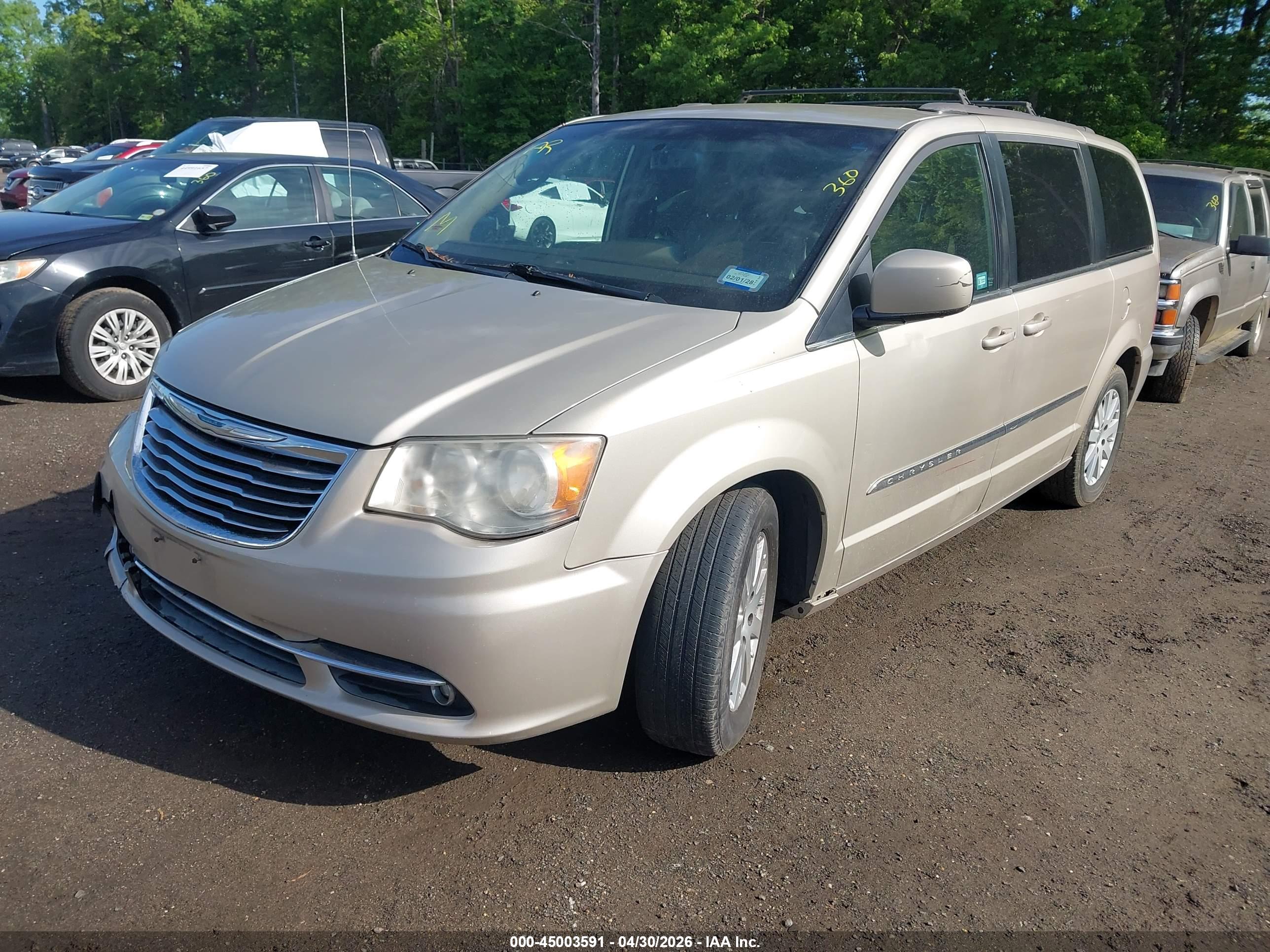 CHRYSLER TOWN image 2