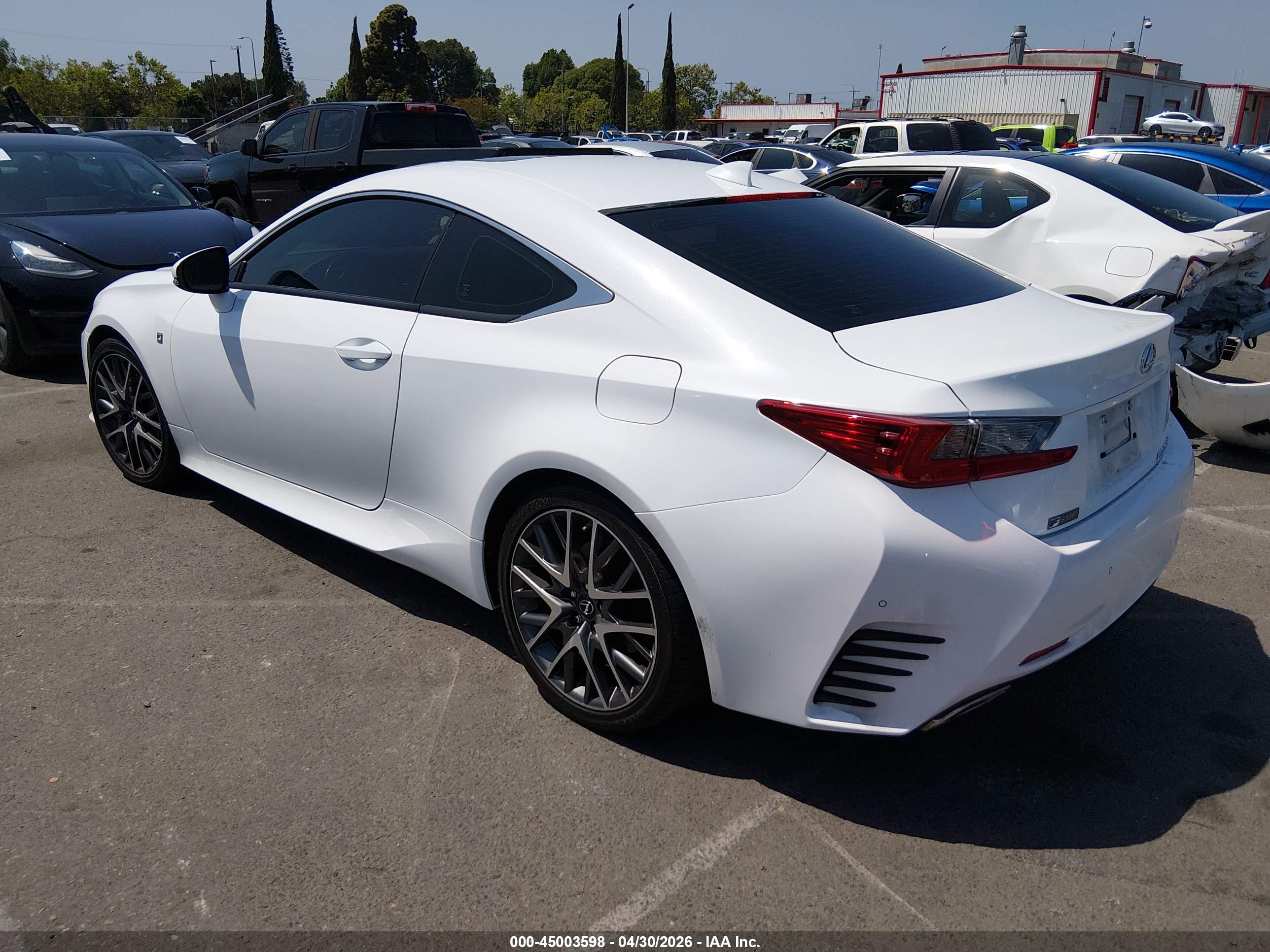 LEXUS RC image 3