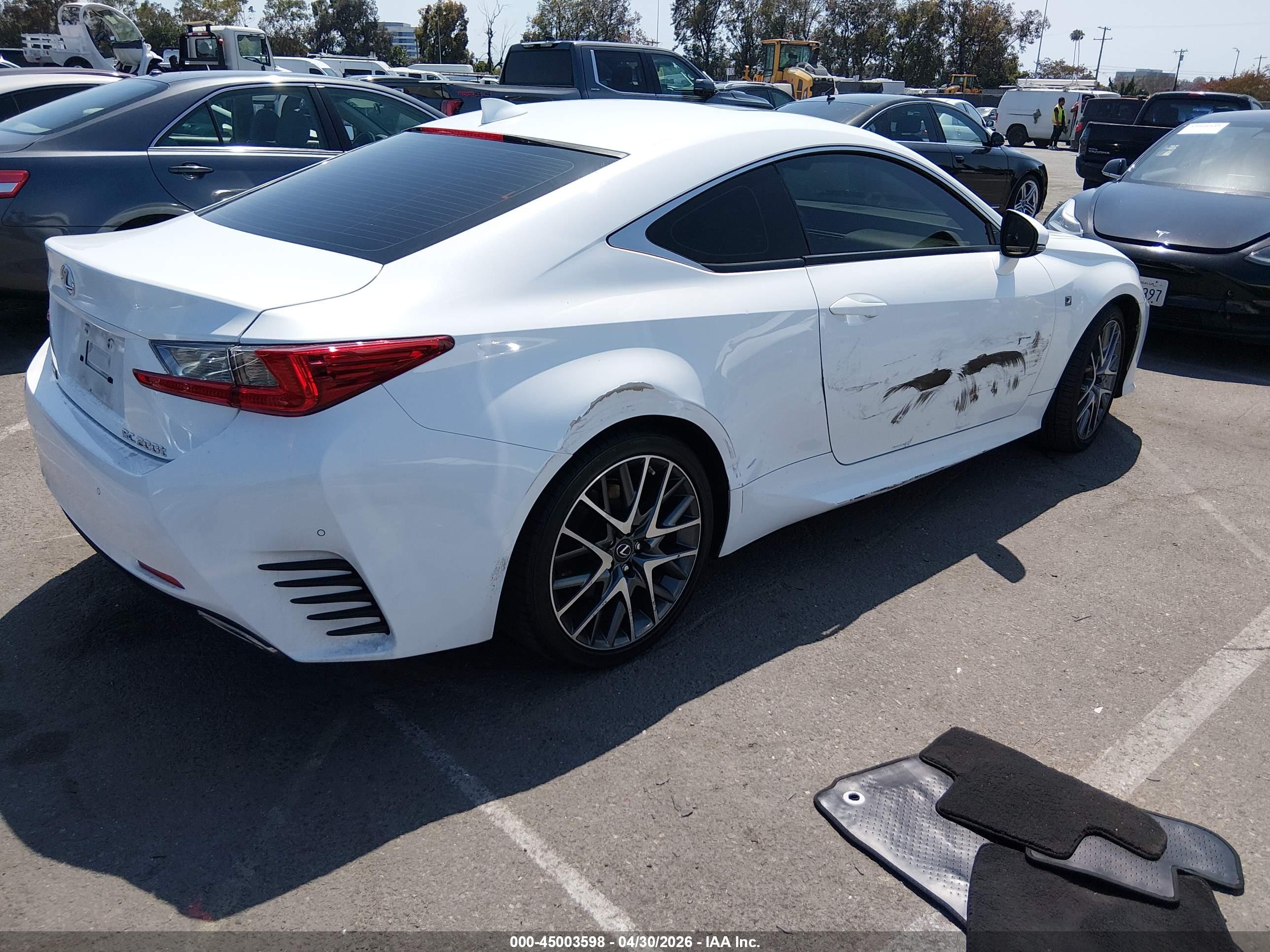 LEXUS RC image 4