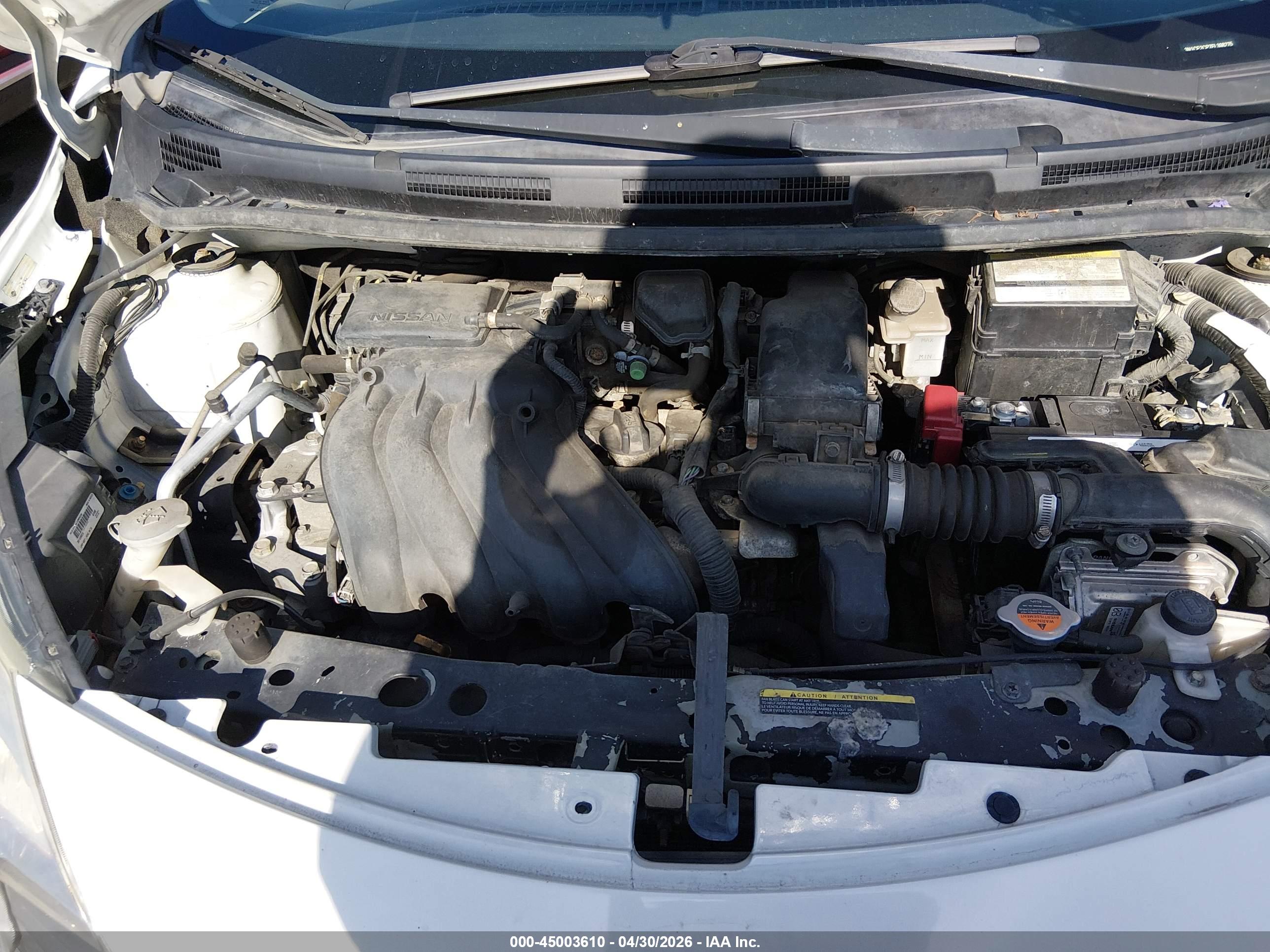 NISSAN VERSA image 10