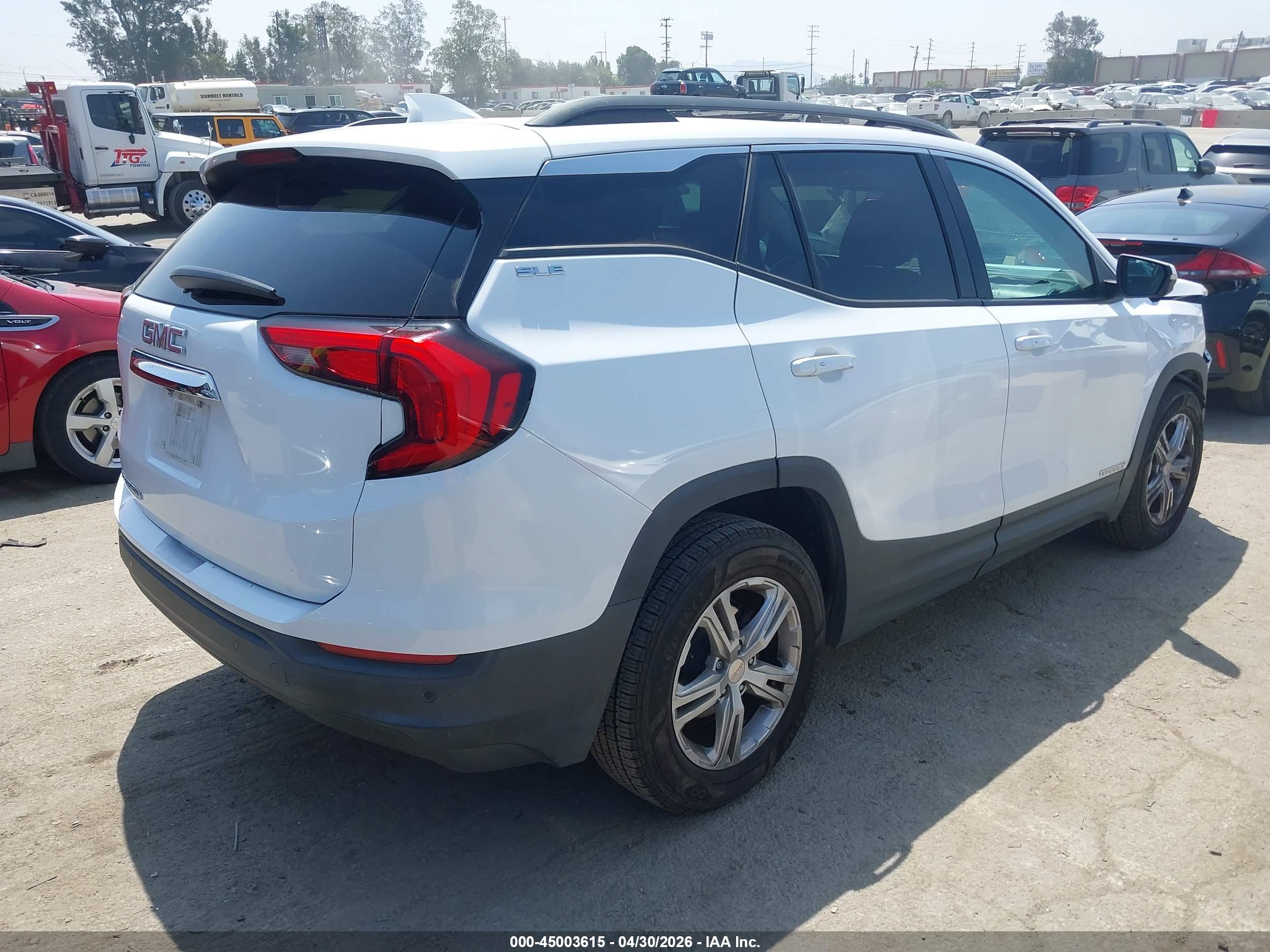 GMC TERRAIN image 4