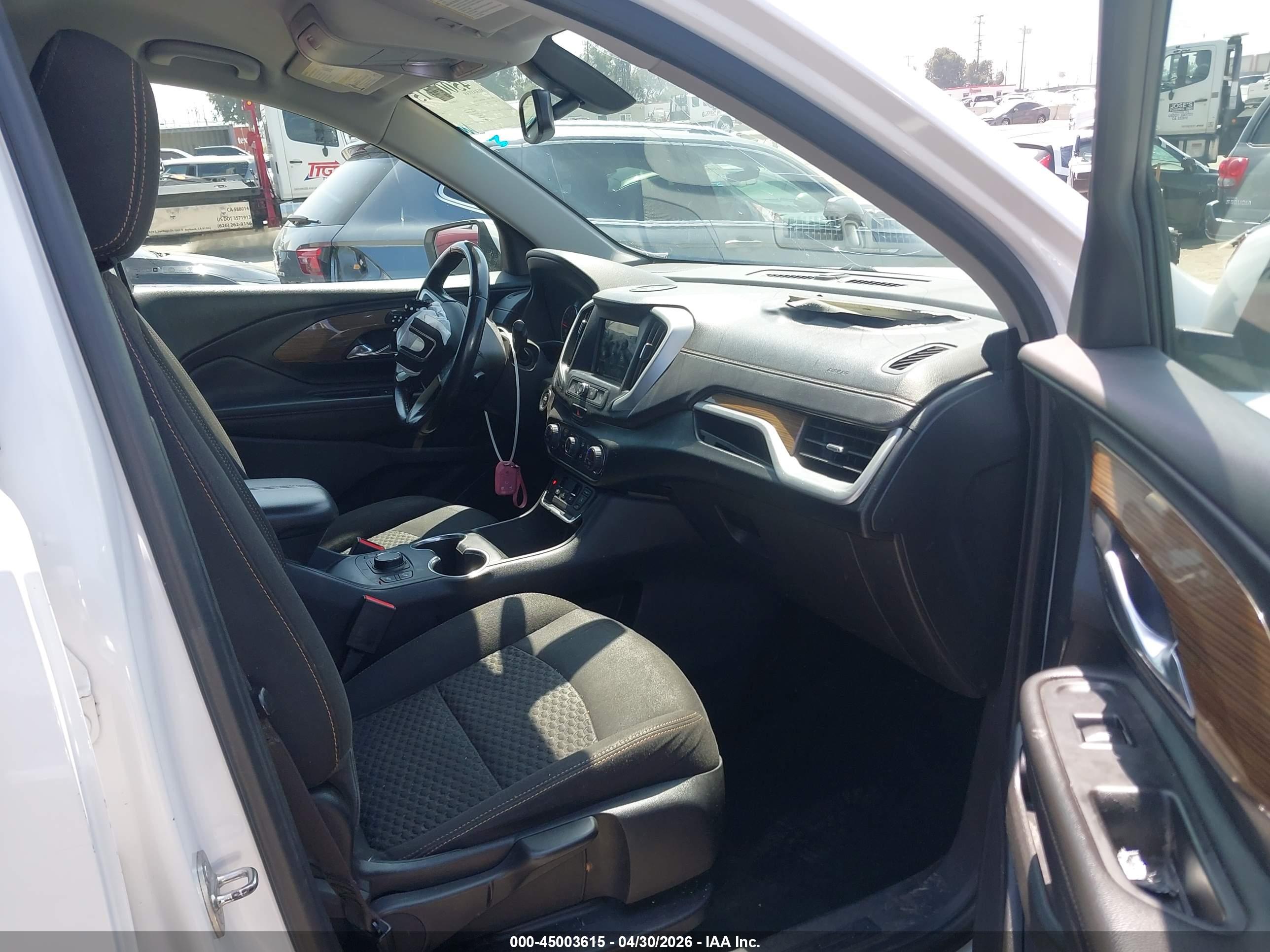 GMC TERRAIN image 5