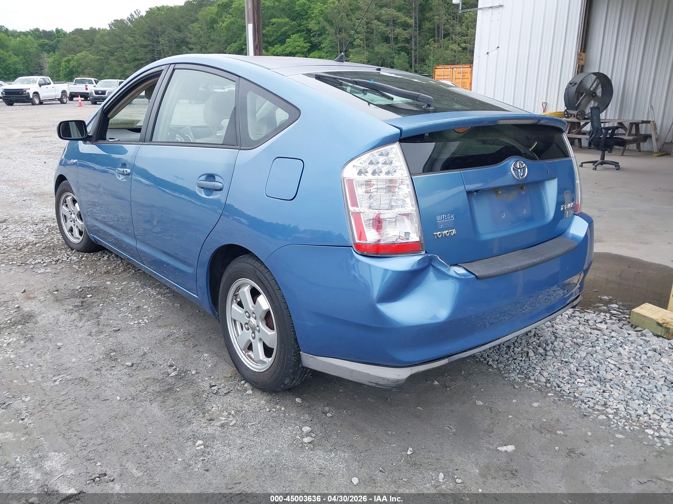 TOYOTA PRIUS image 3