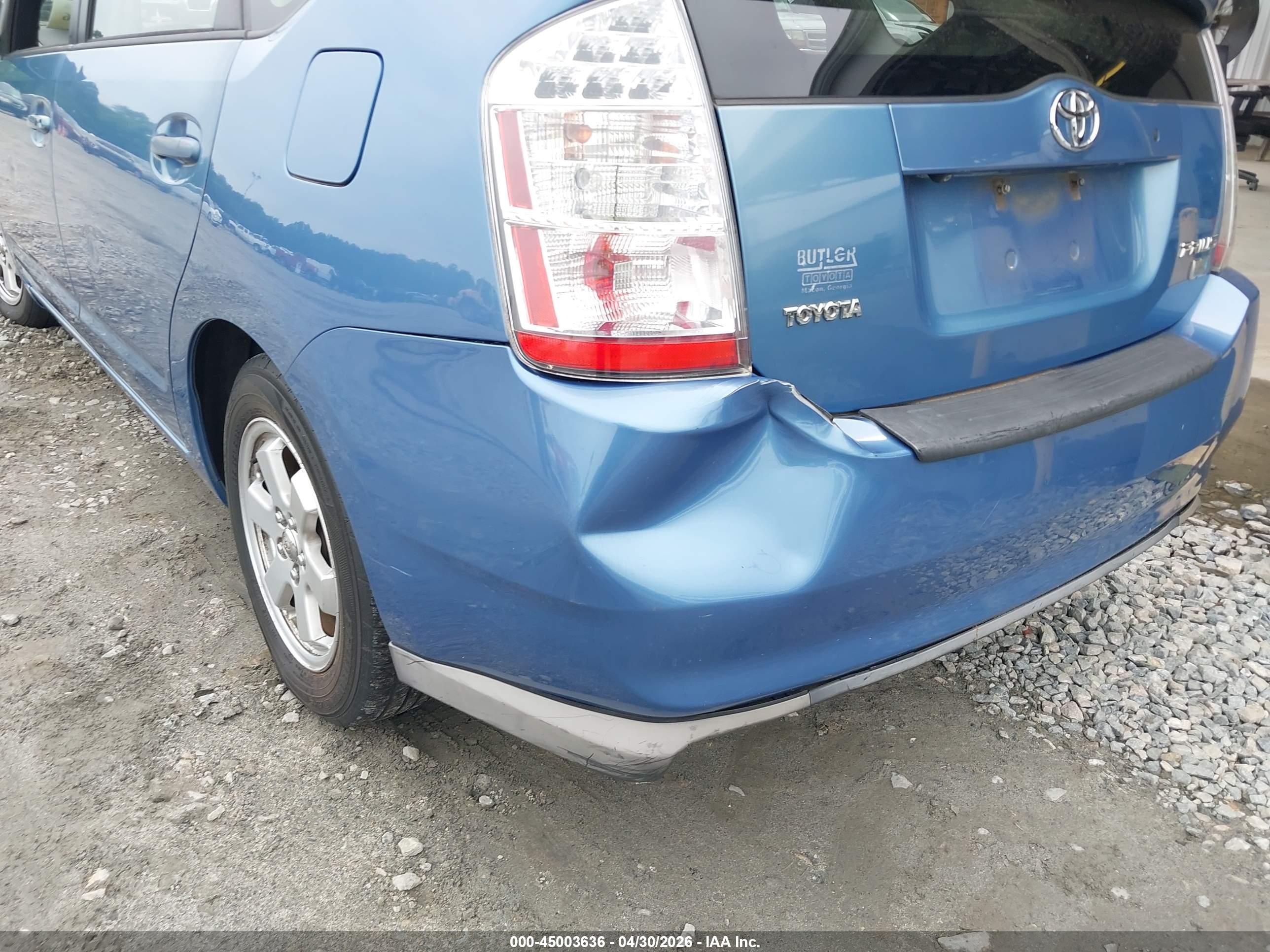 TOYOTA PRIUS image 6