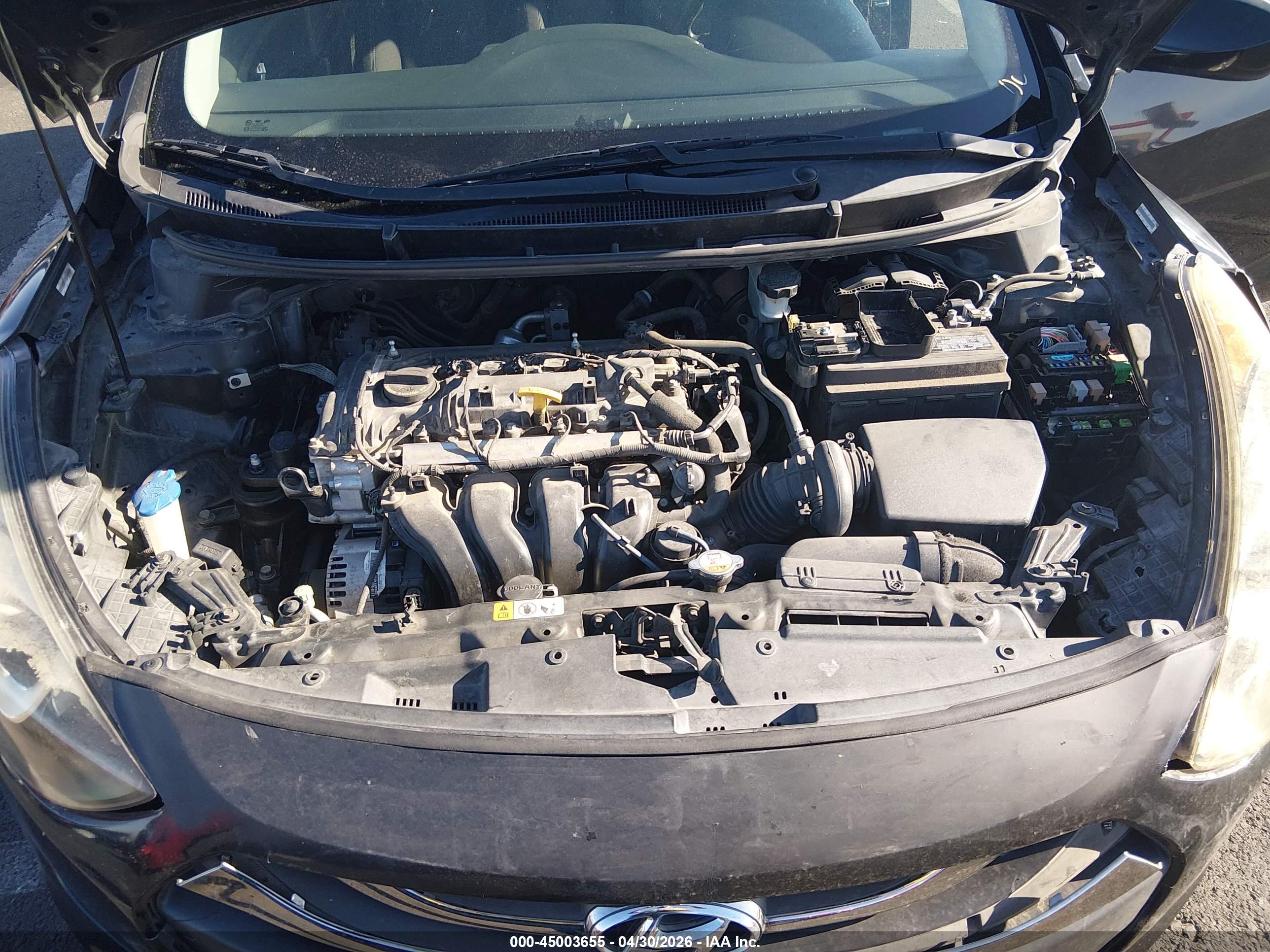 HYUNDAI ELANTRA image 10