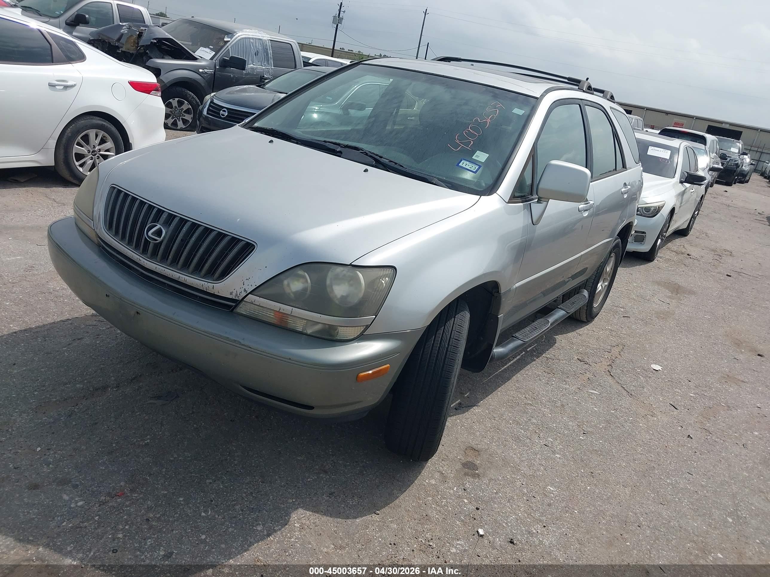 LEXUS RX image 2