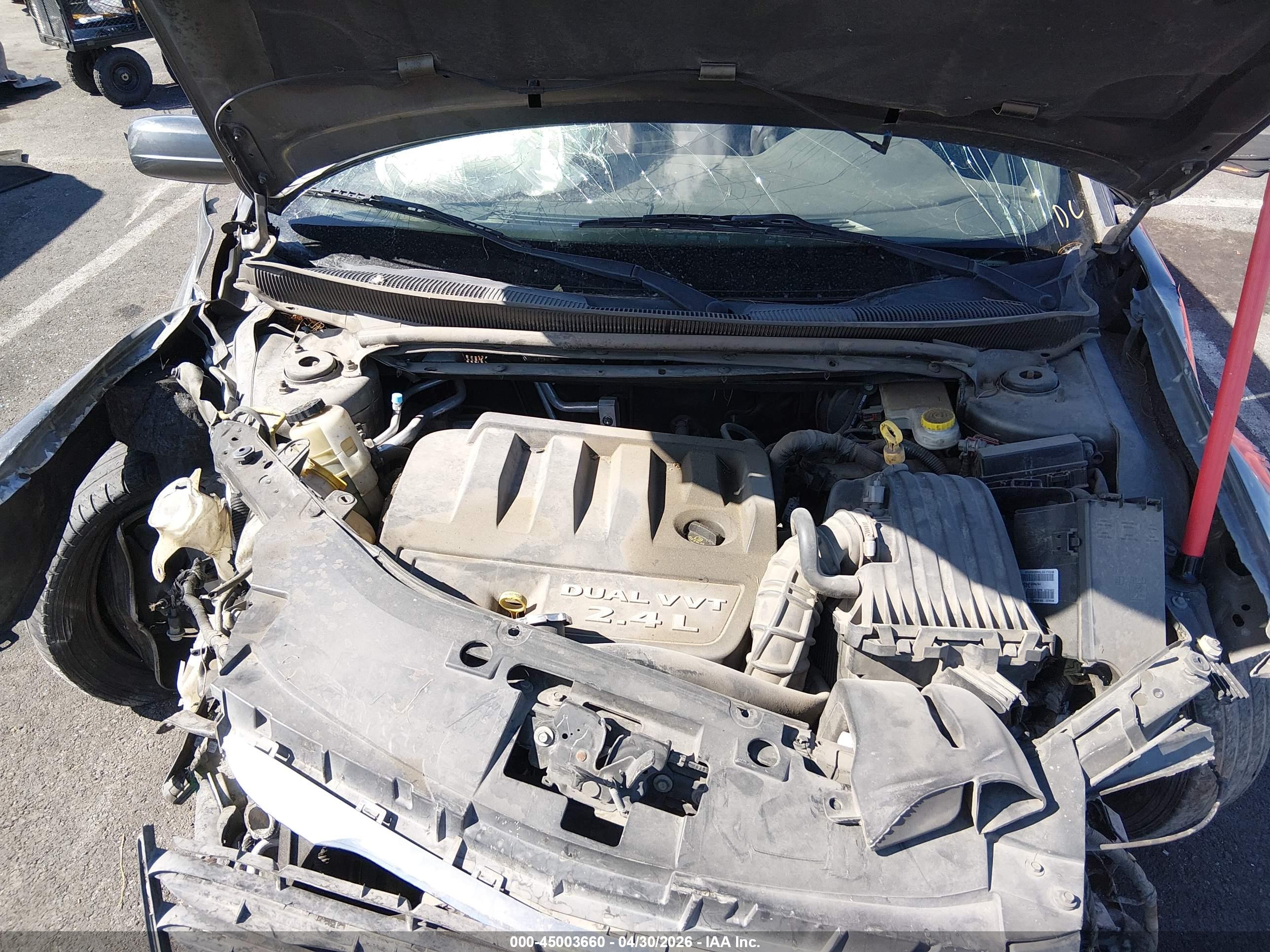 CHRYSLER 200 image 10