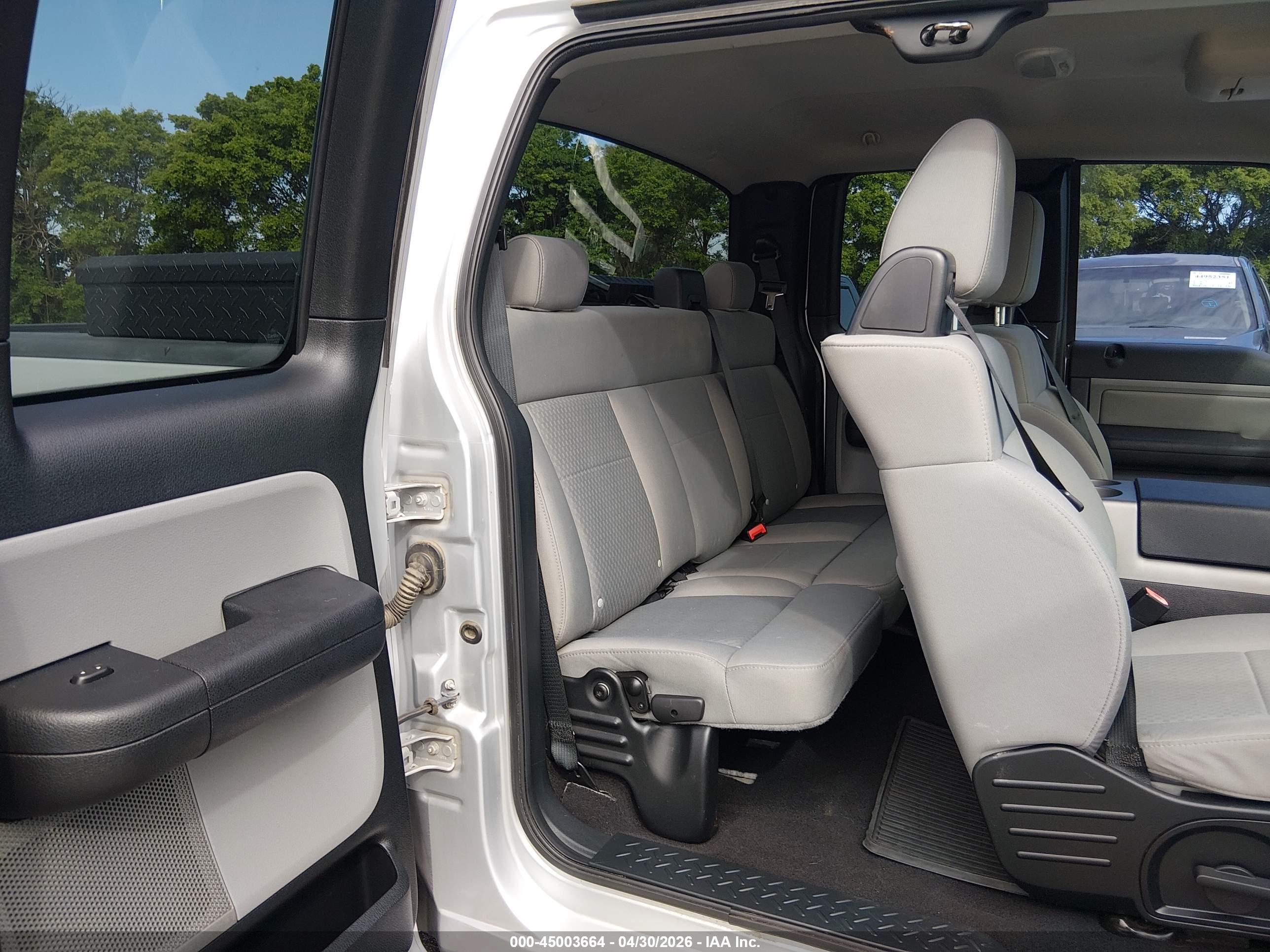 FORD F-150 image 8