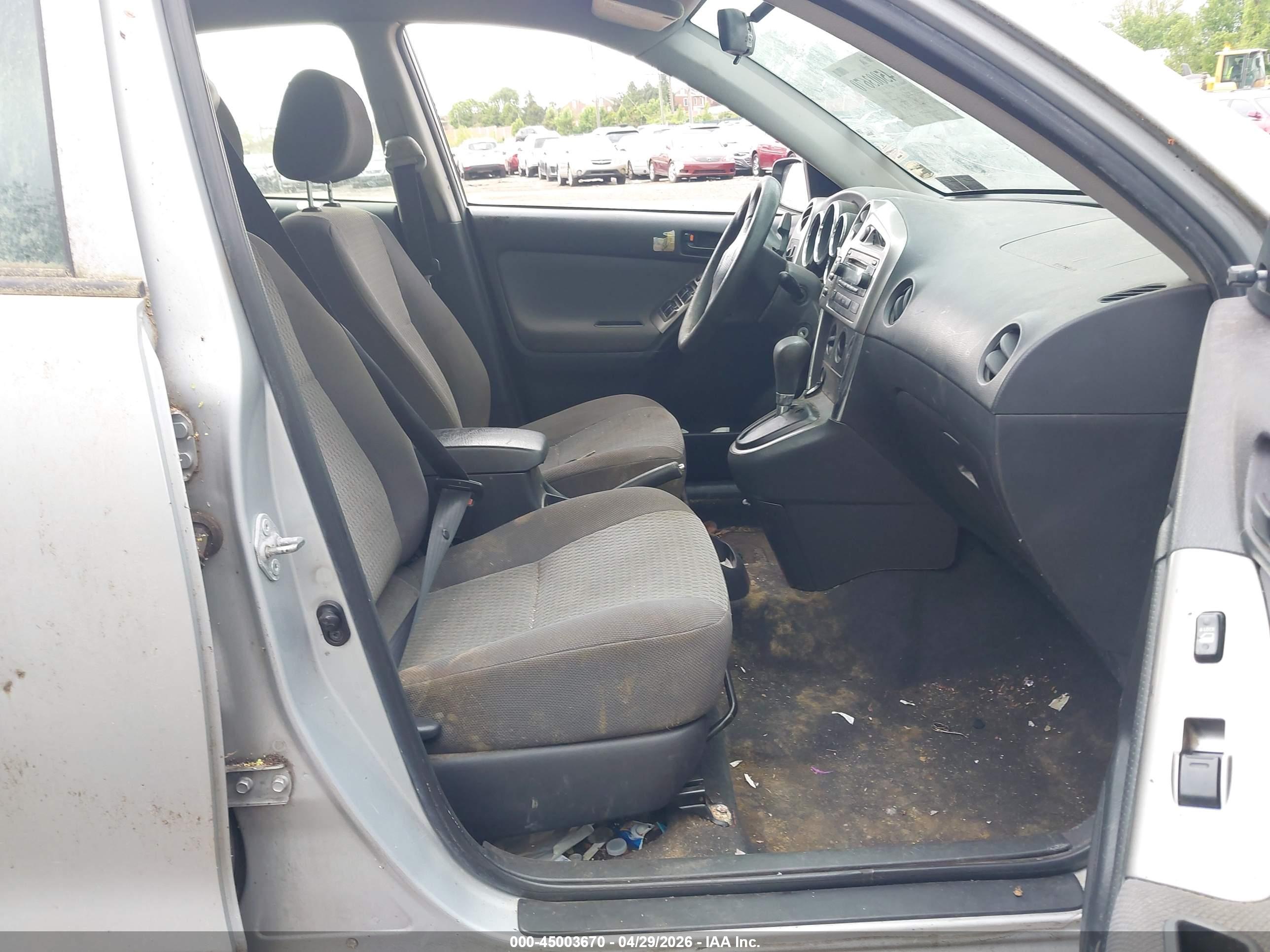 TOYOTA MATRIX image 5