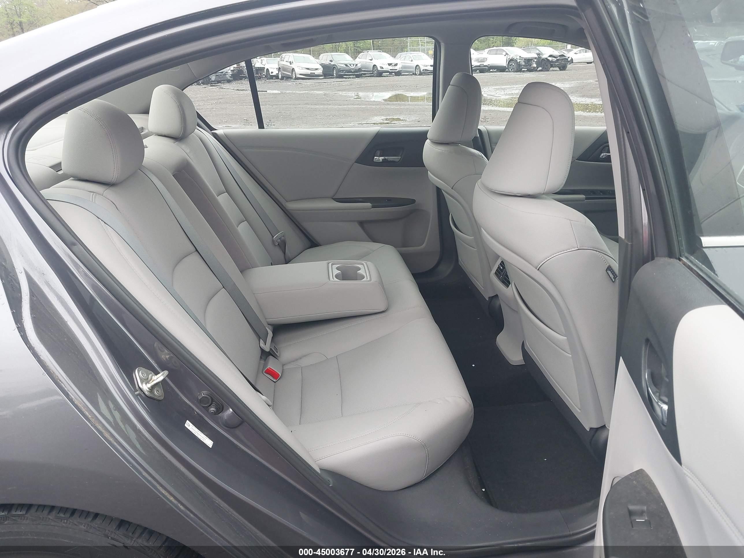 HONDA ACCORD image 8