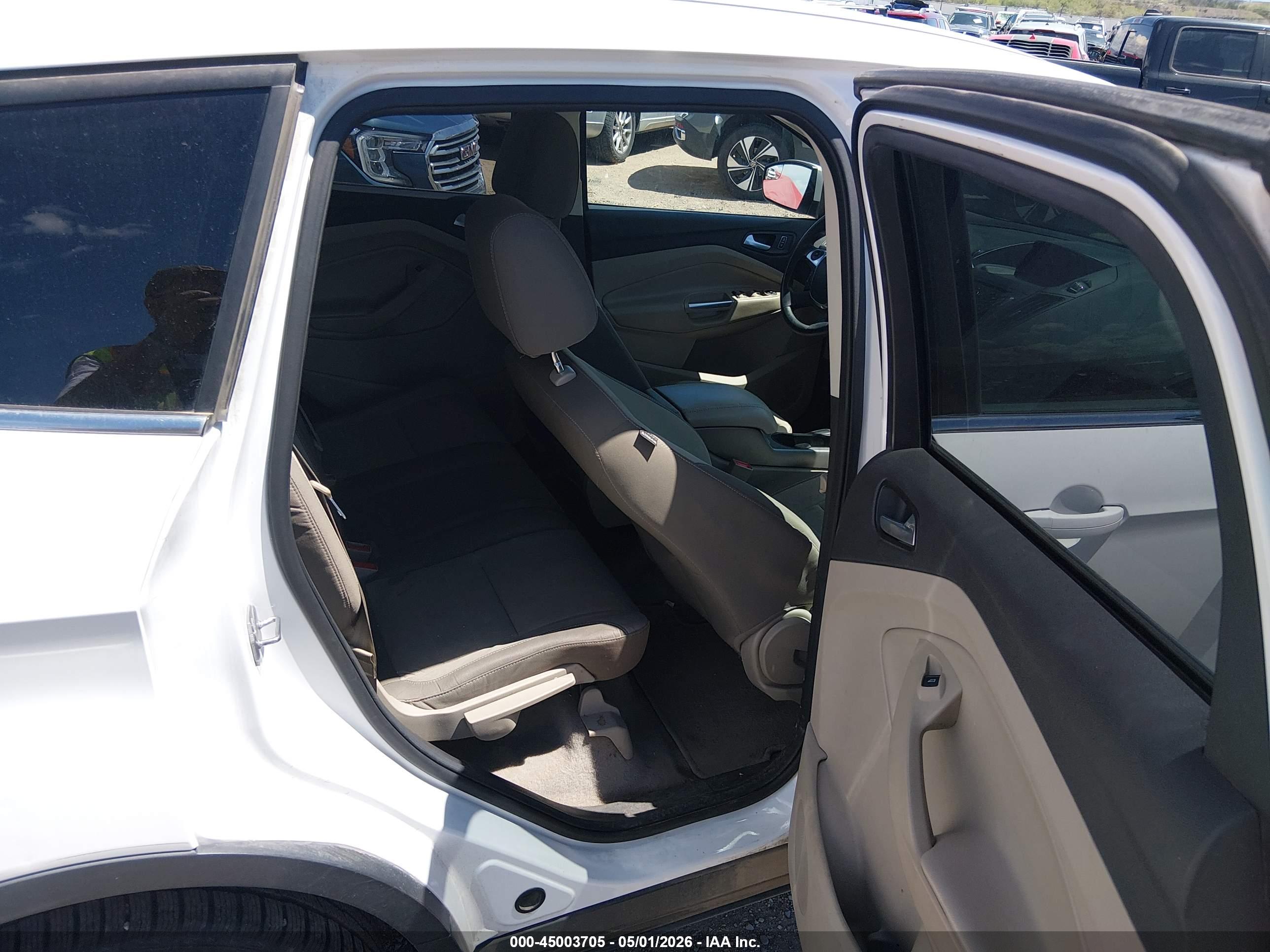 FORD ESCAPE image 8