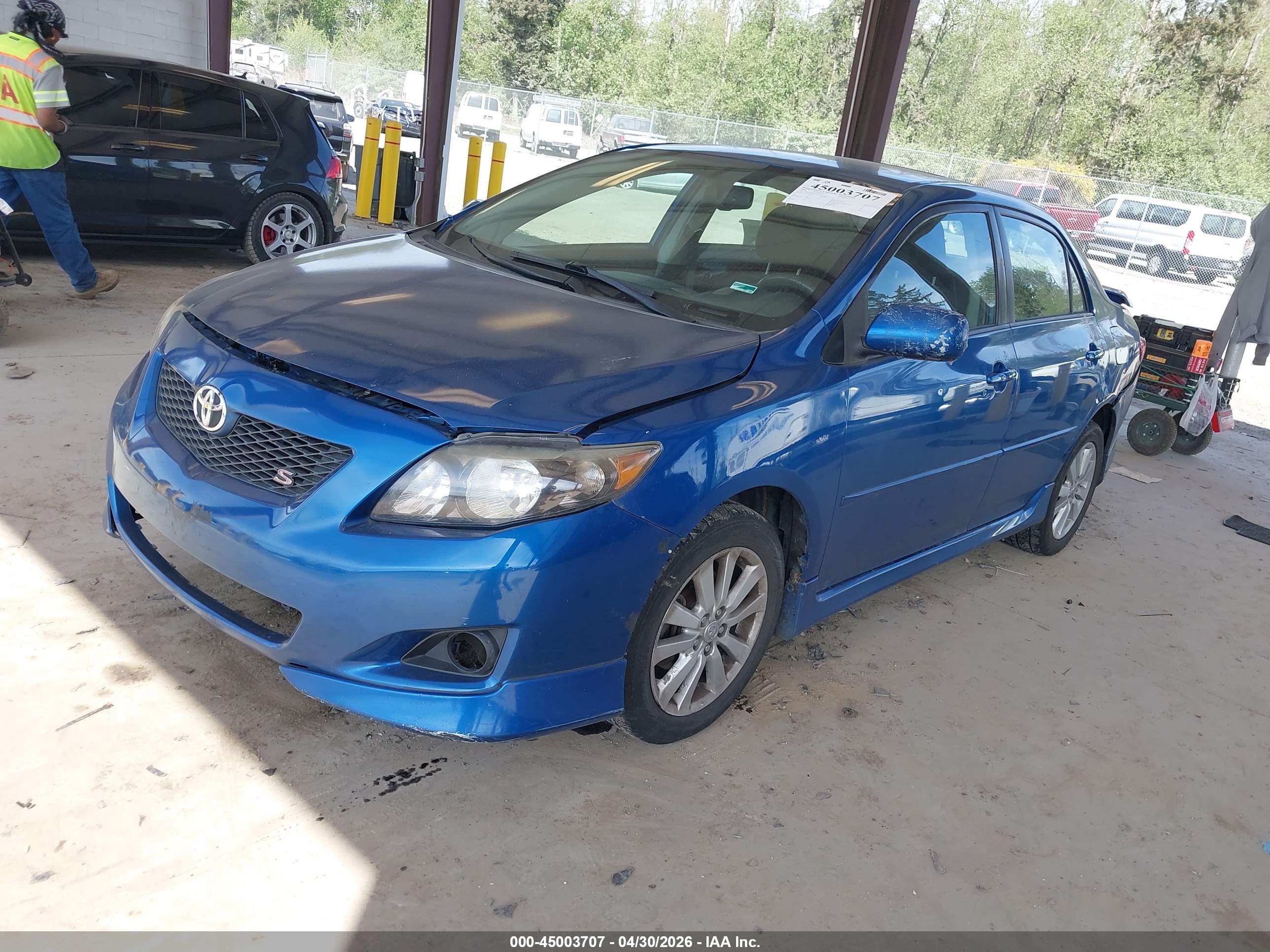 TOYOTA COROLLA image 2