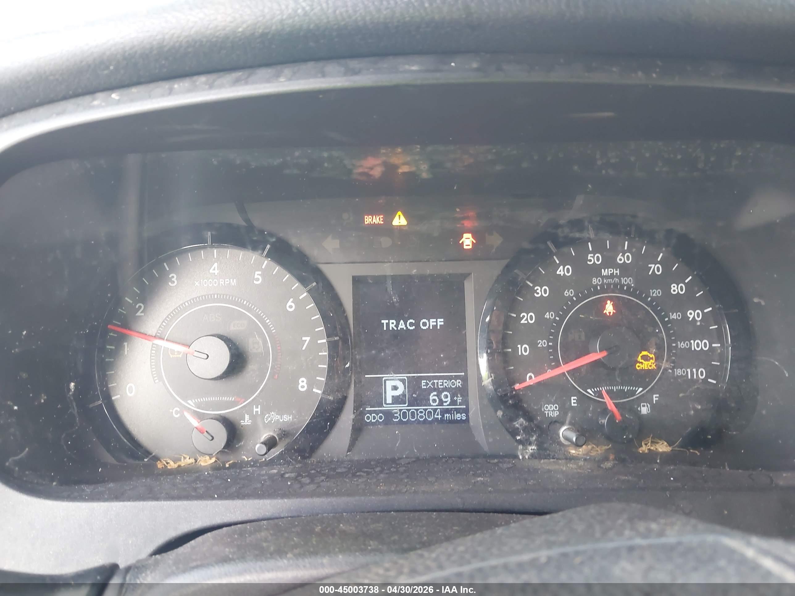 TOYOTA SIENNA image 7