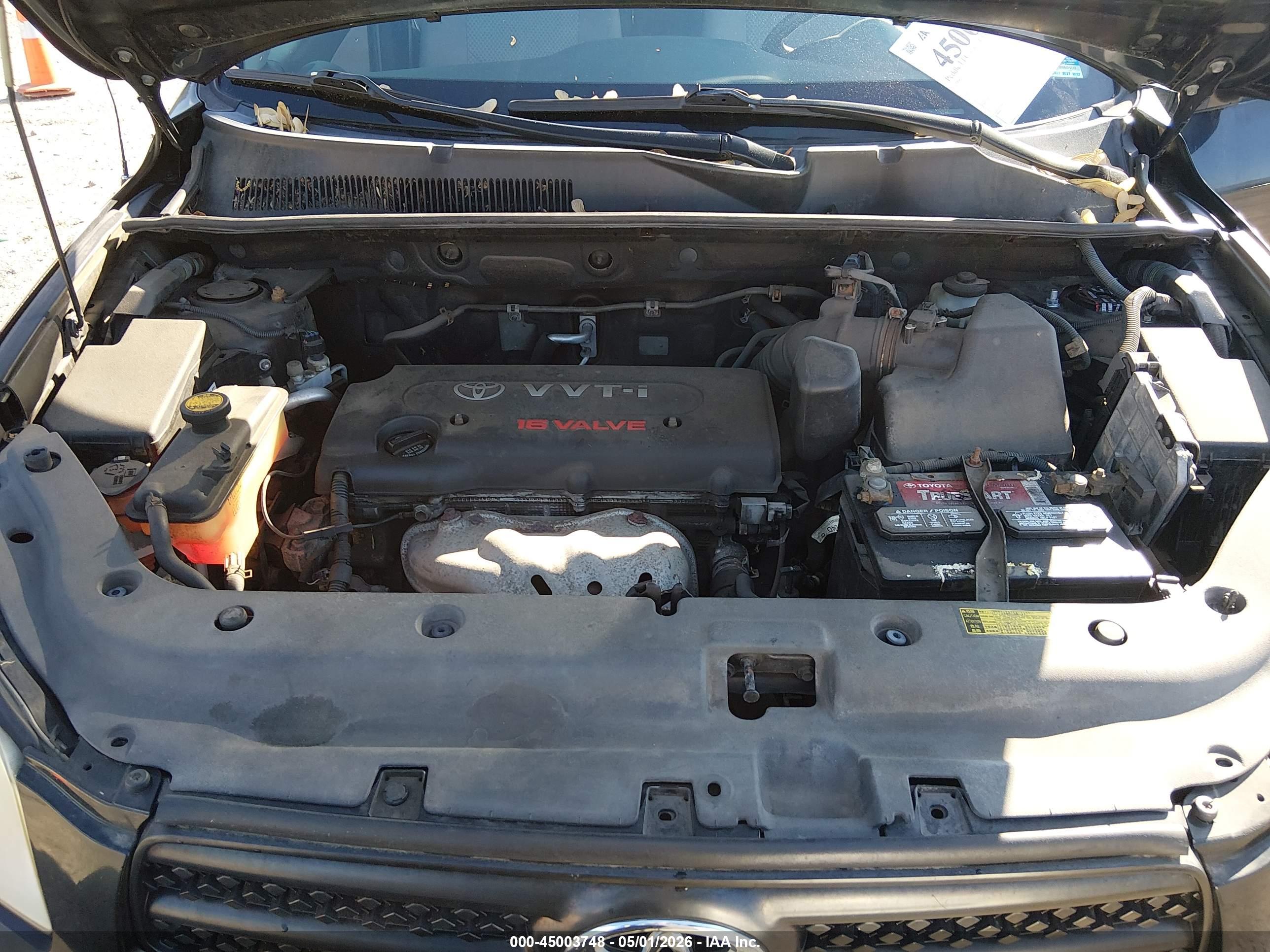 TOYOTA RAV4 image 10