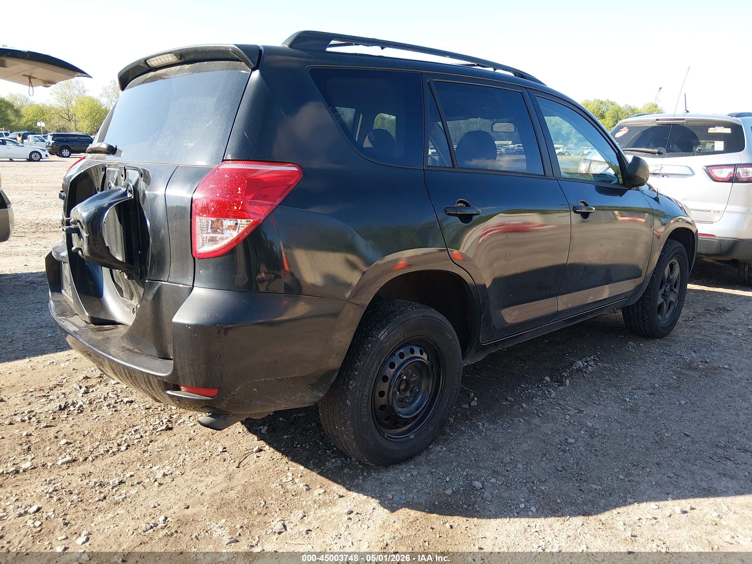TOYOTA RAV4 image 4