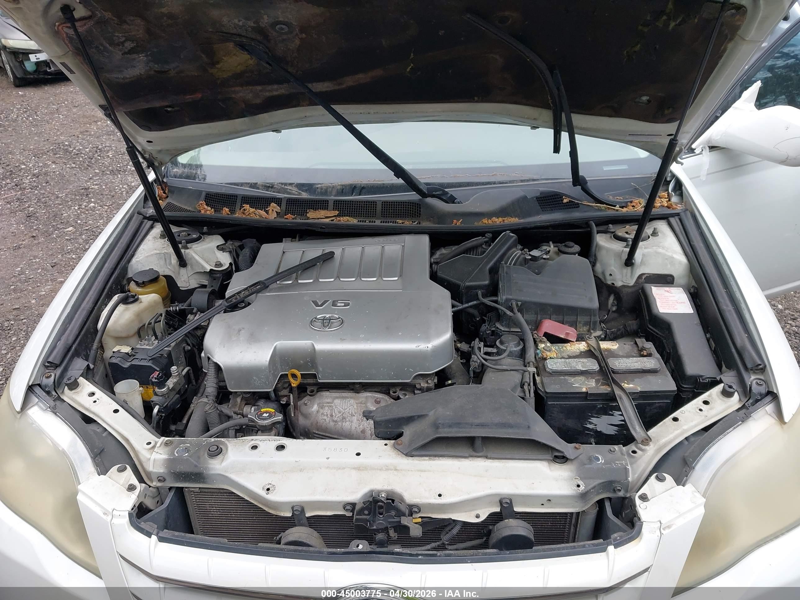 TOYOTA AVALON image 10