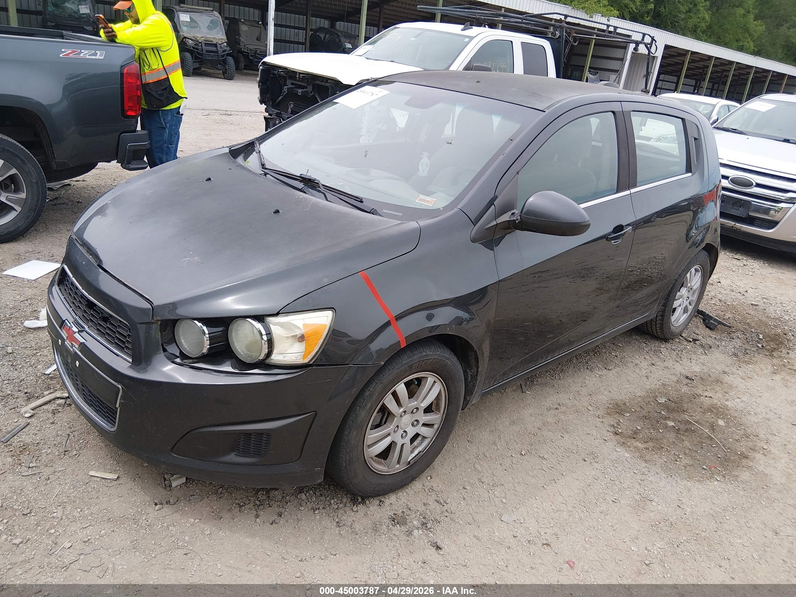 CHEVROLET SONIC image 2