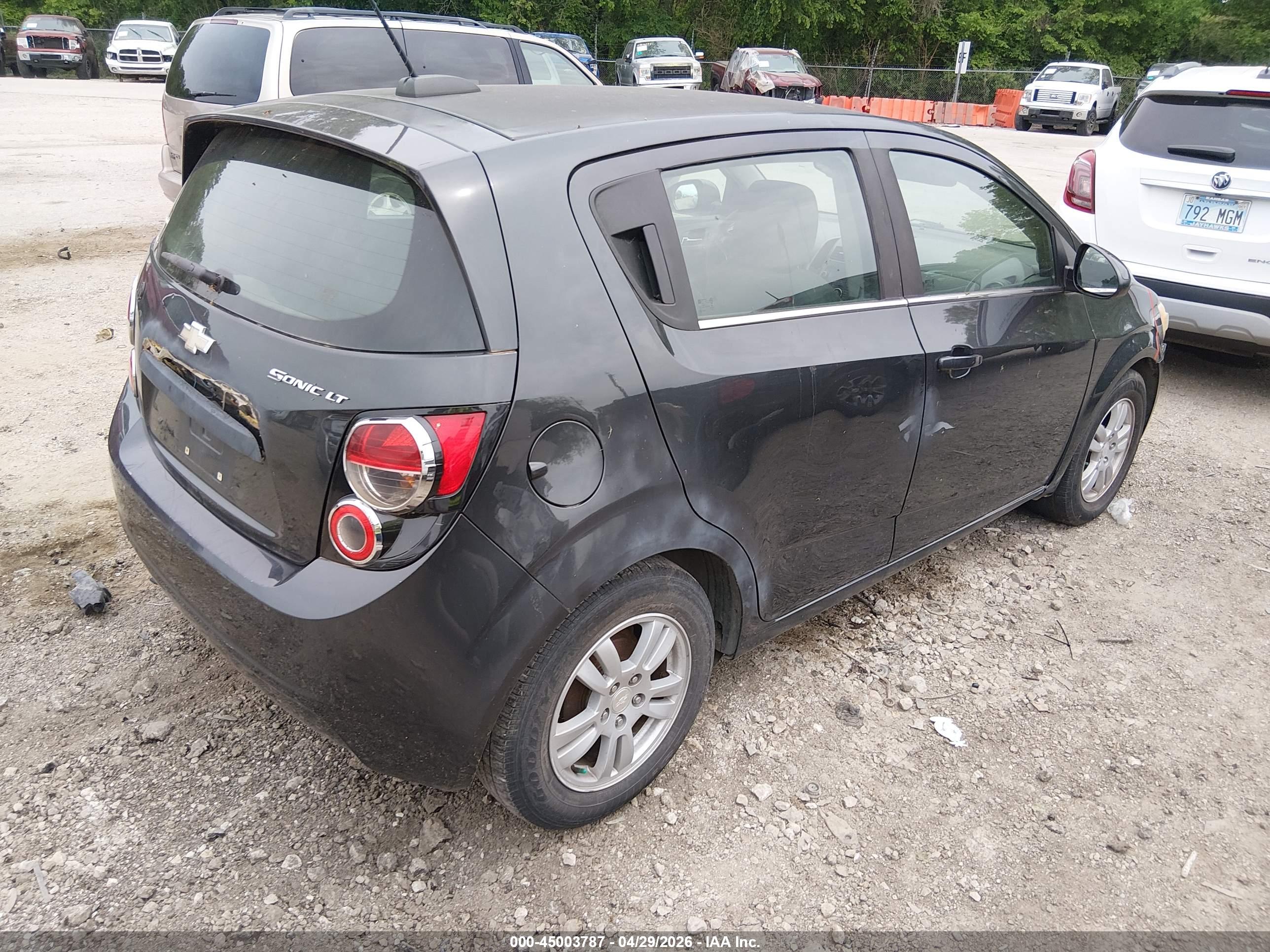 CHEVROLET SONIC image 4
