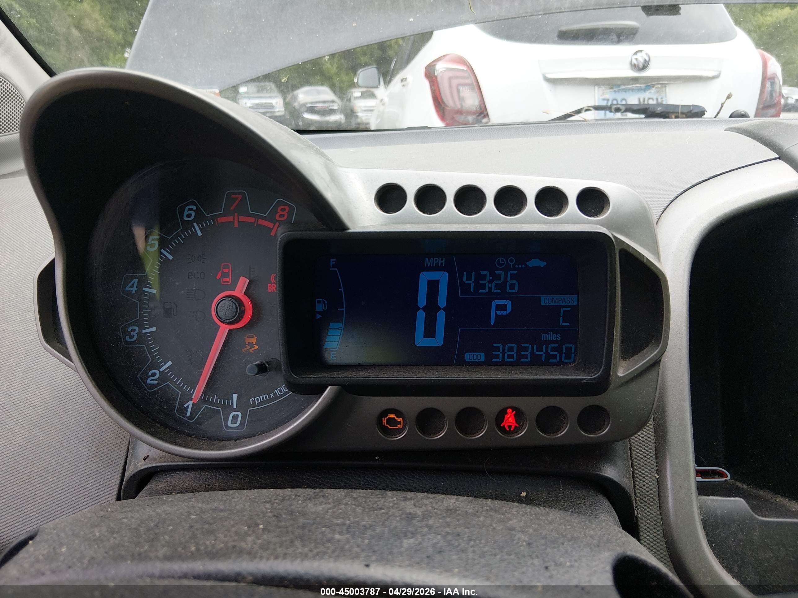 CHEVROLET SONIC image 7