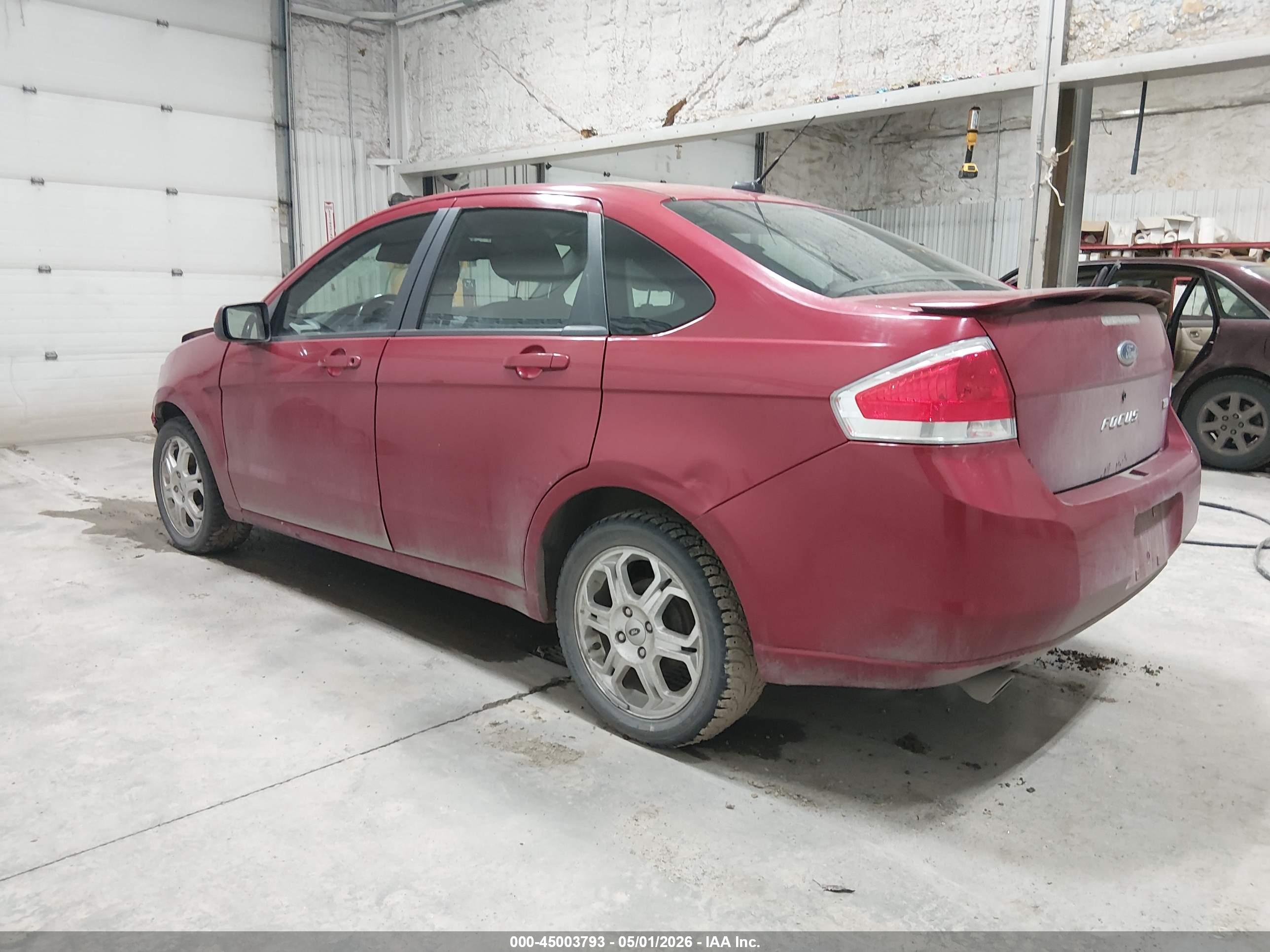 FORD FOCUS image 3