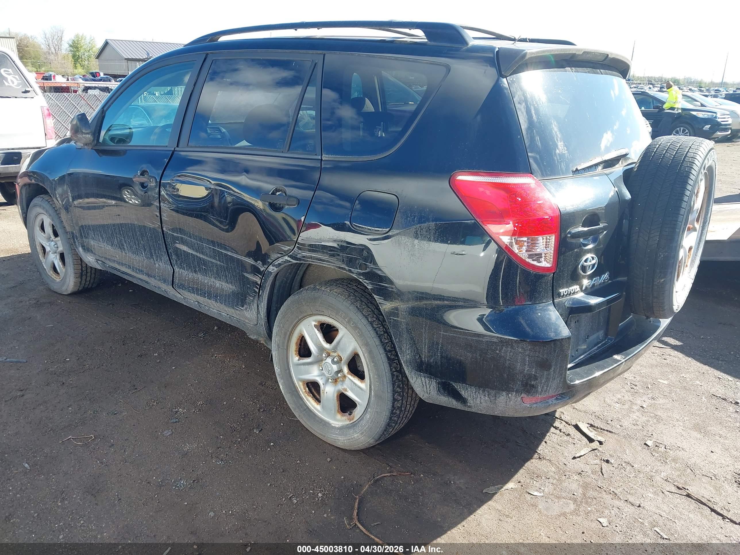 TOYOTA RAV4 image 3